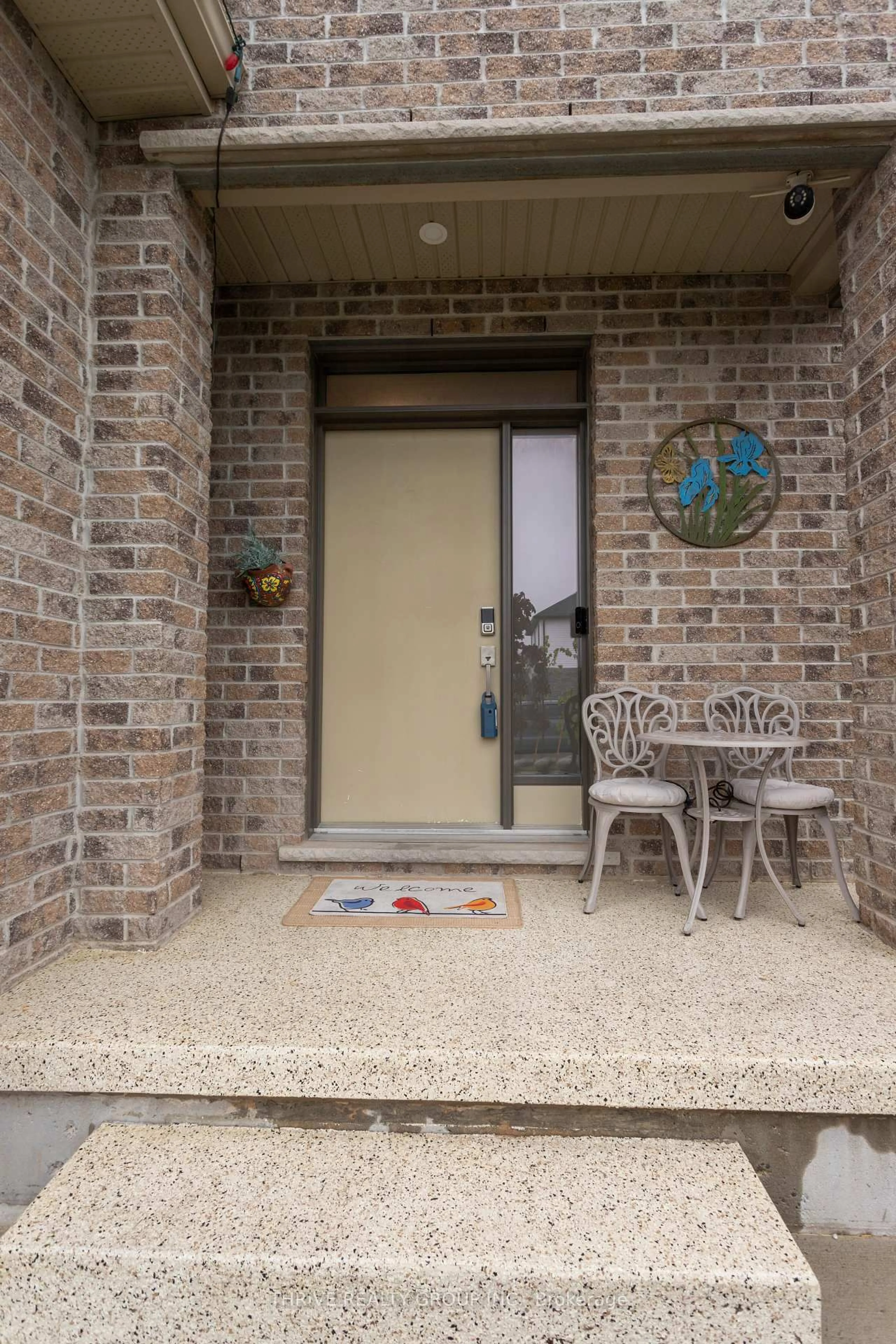 Indoor entryway for 515 Chelton Rd, London South Ontario N6M 0H9