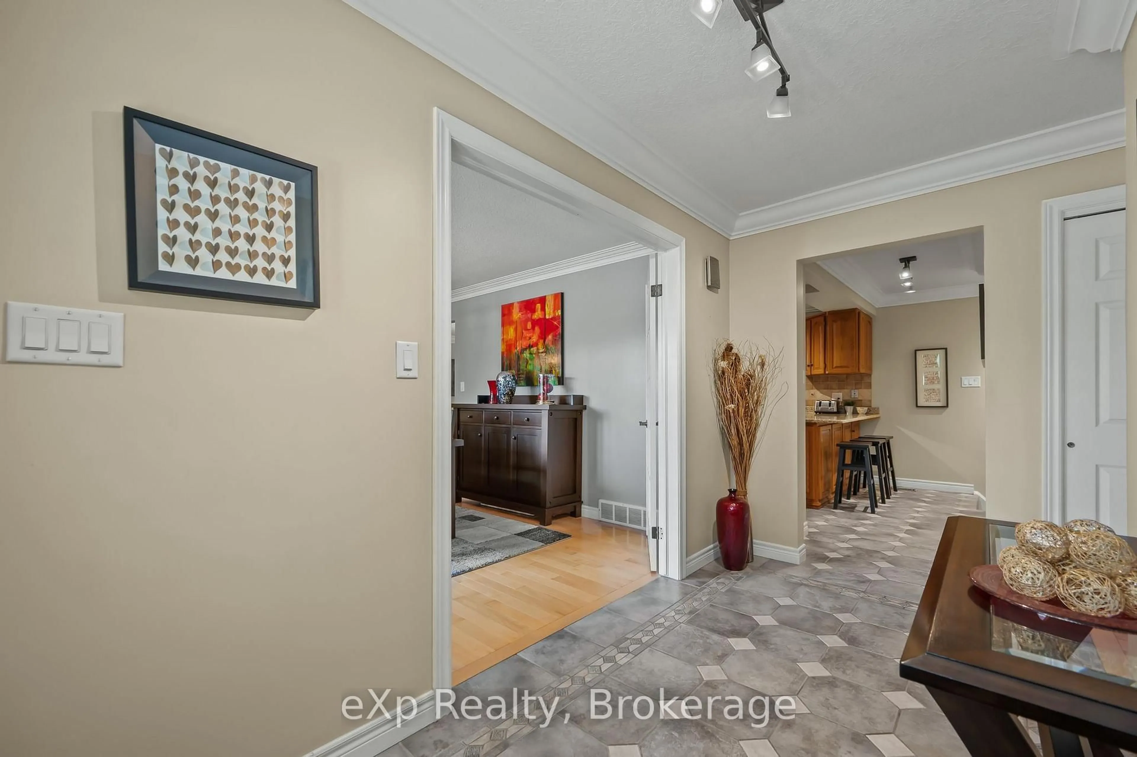 Indoor entryway for 5446 Wellington County Road 39 N/A, Guelph/Eramosa Ontario N1K 0C8