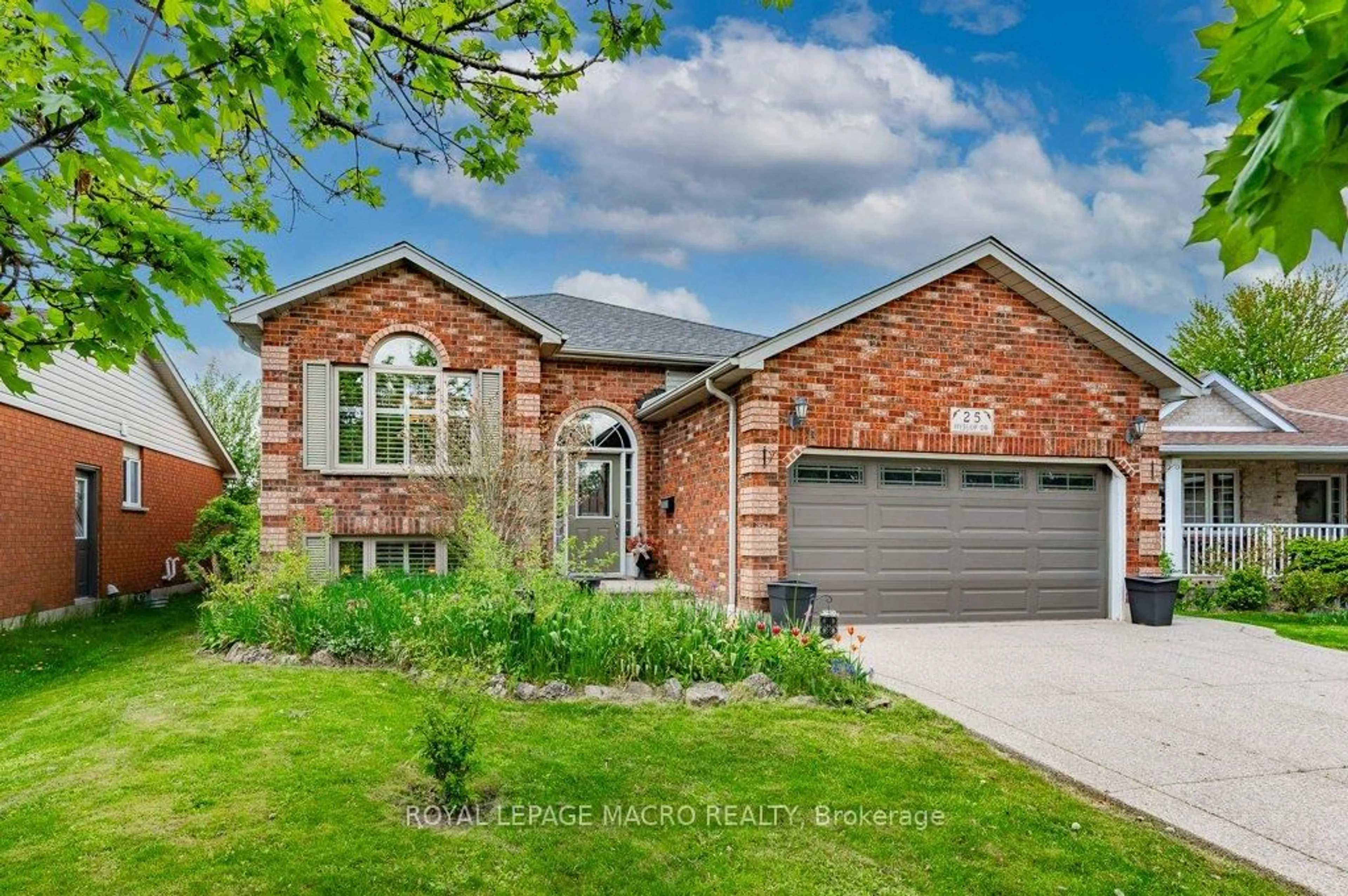 Home with brick exterior material, street for 25 Hyslop Dr, Haldimand Ontario N3W 2L2