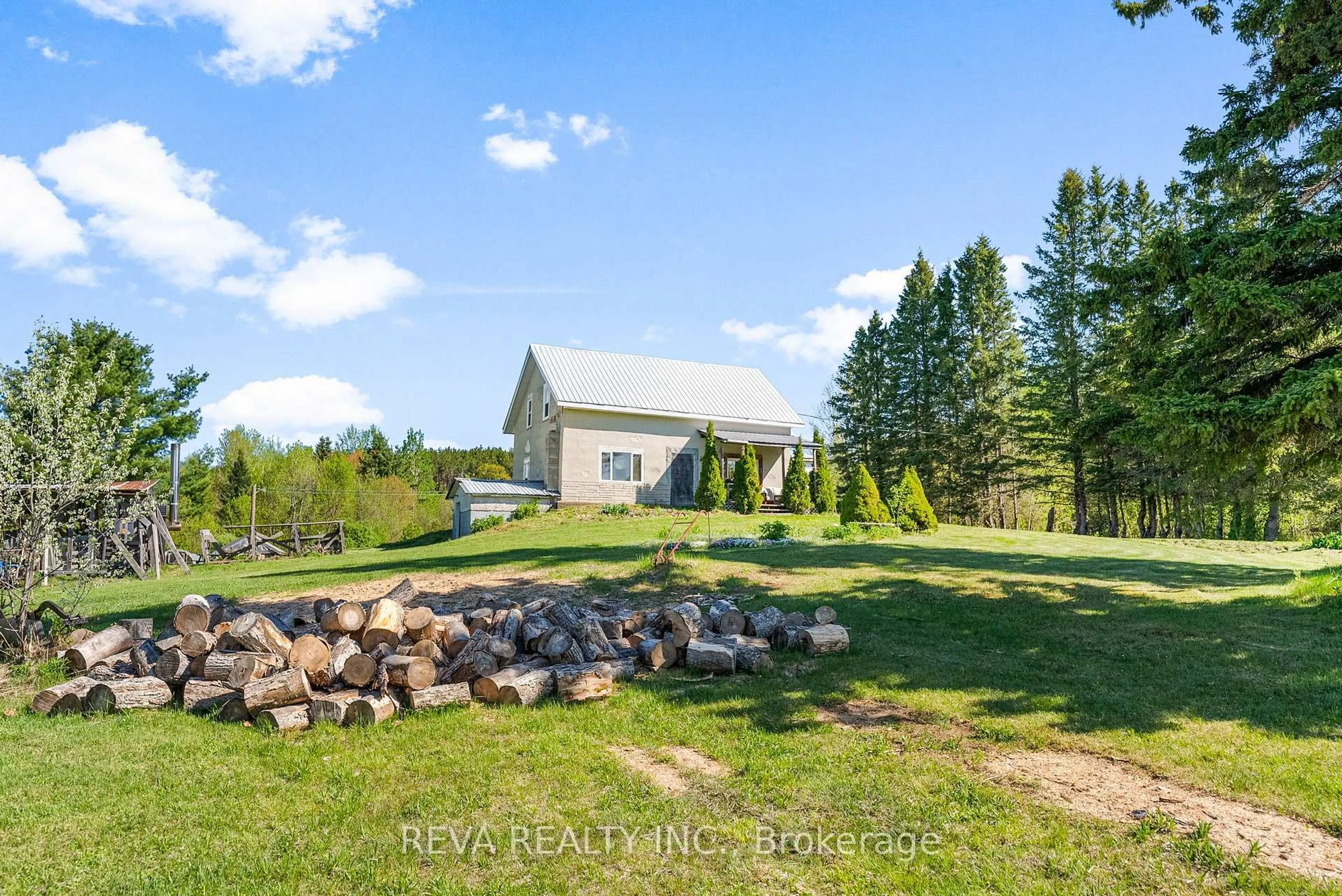 A pic from outside/outdoor area/front of a property/back of a property/a pic from drone, water/lake/river/ocean view for 1175 Hillsview Rd, Maple Leaf Ontario K0L 2R0