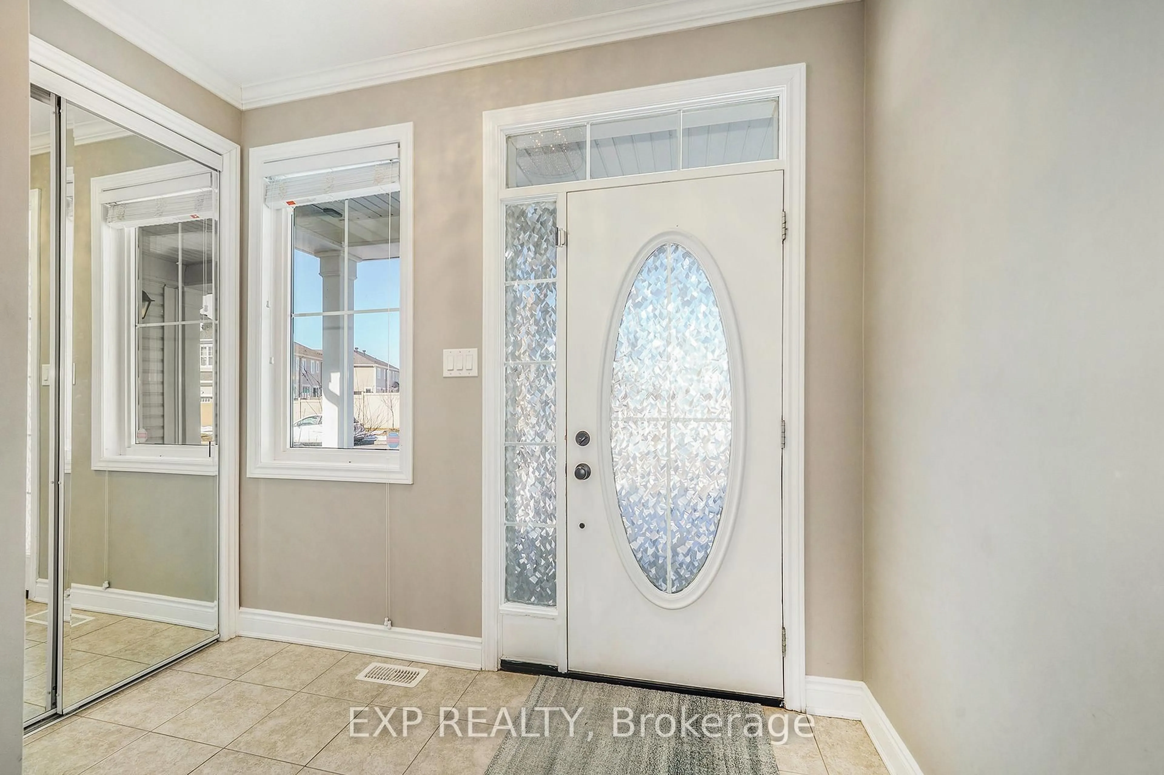 Indoor entryway for 106 Burbot St, Ottawa Ontario K2J 6J7