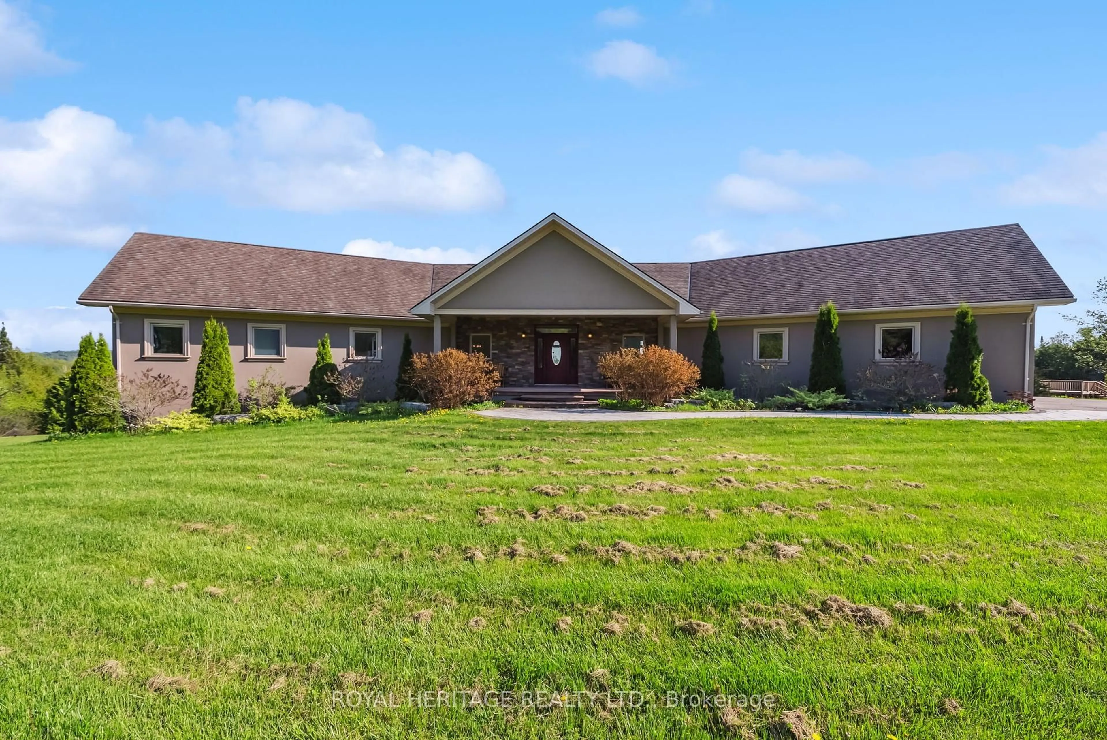 A pic from outside/outdoor area/front of a property/back of a property/a pic from drone, building for 477 Haynes Rd, Cramahe Ontario K0K 1M0
