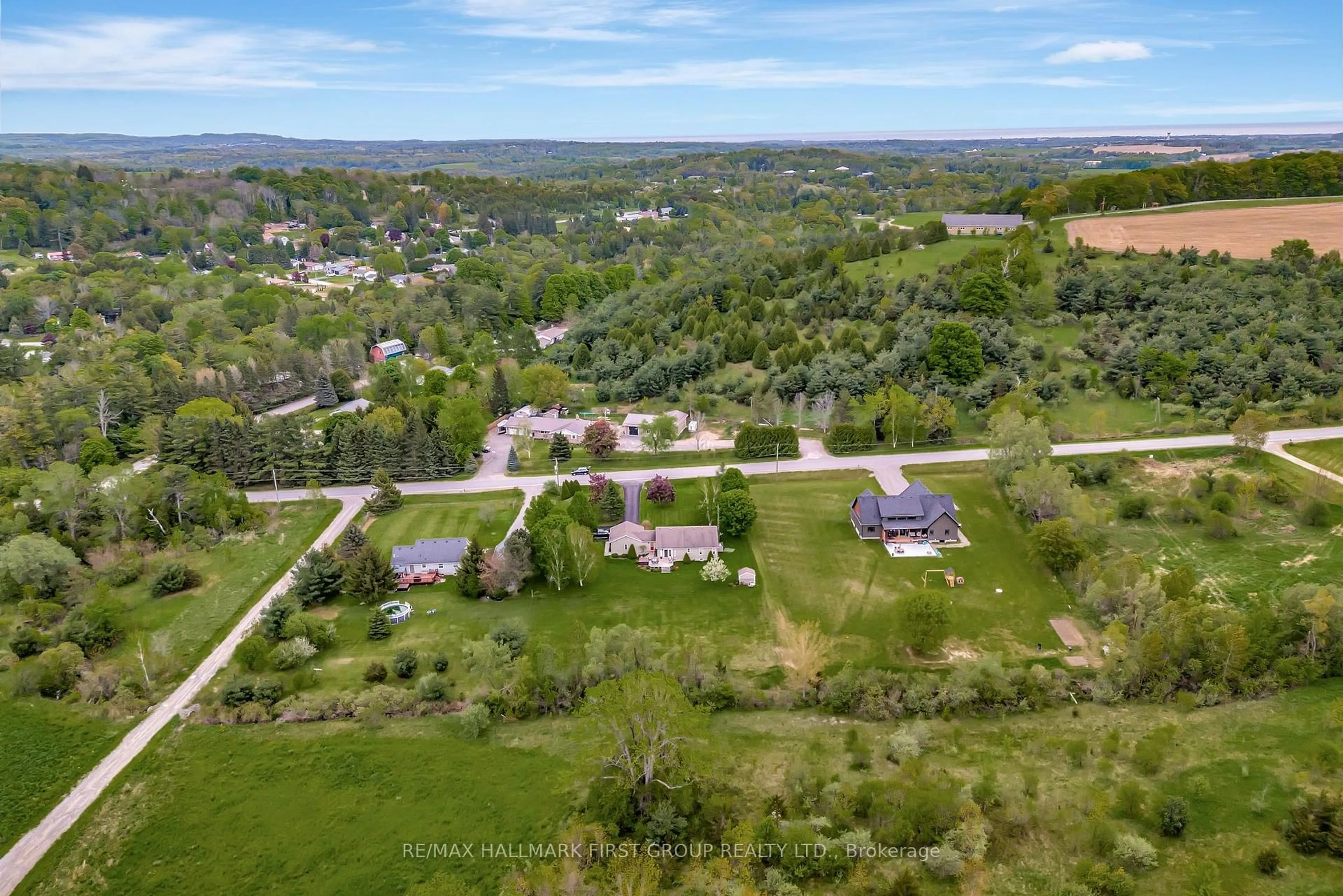 A pic from outside/outdoor area/front of a property/back of a property/a pic from drone, unknown for 8190 Jibb Rd, Hamilton Township Ontario K9A 4J7