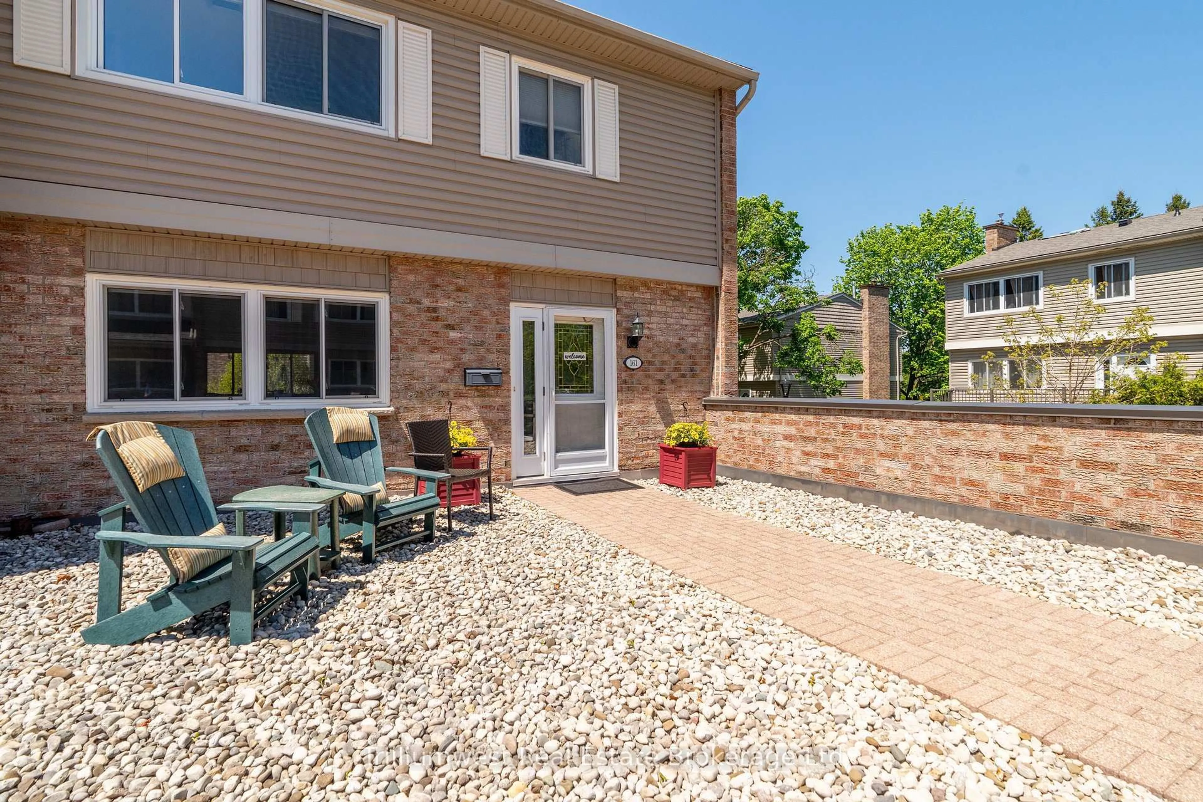 Patio, street for 295 Water St #161, Guelph Ontario N1G 2X5