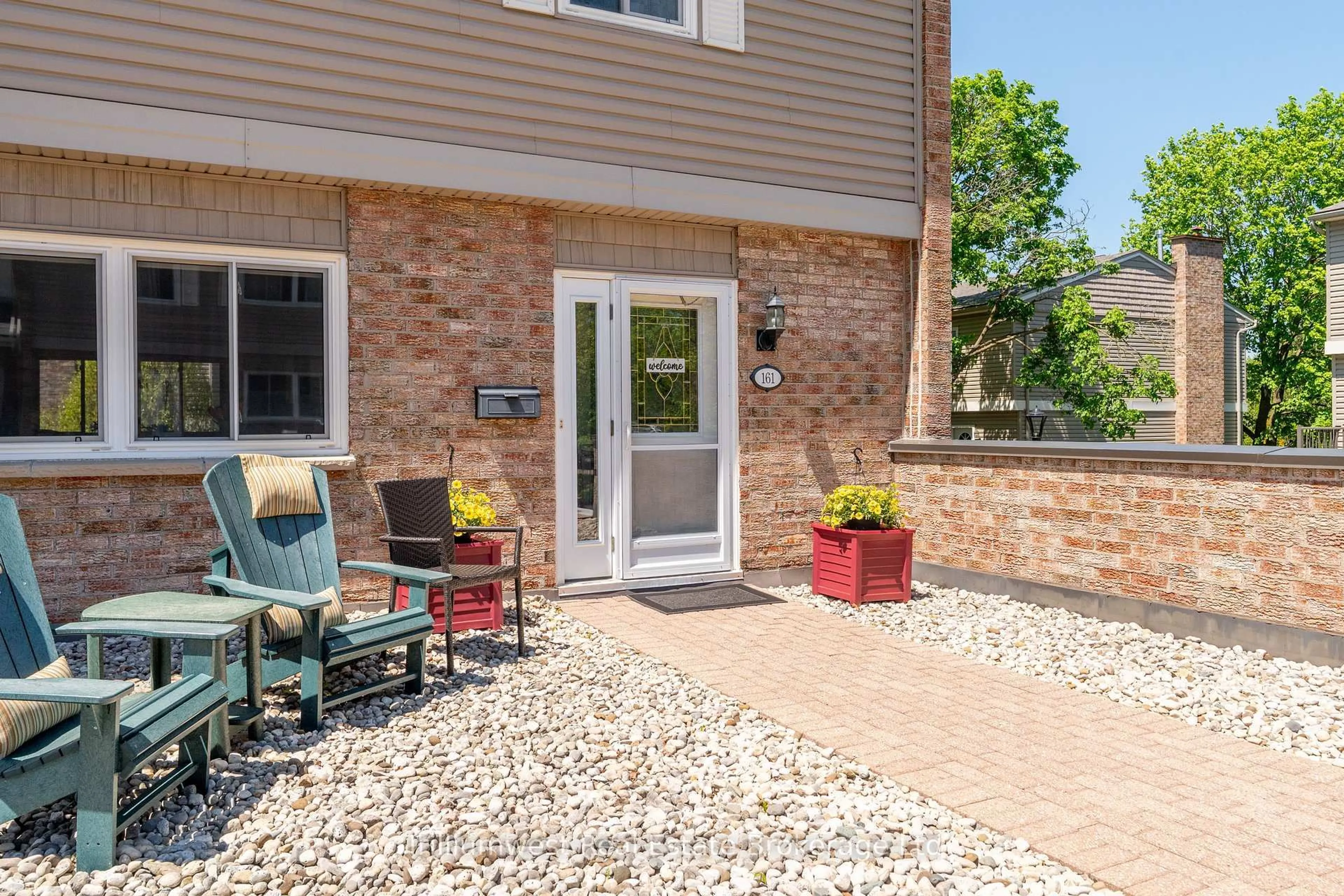 Patio, street for 295 Water St #161, Guelph Ontario N1G 2X5