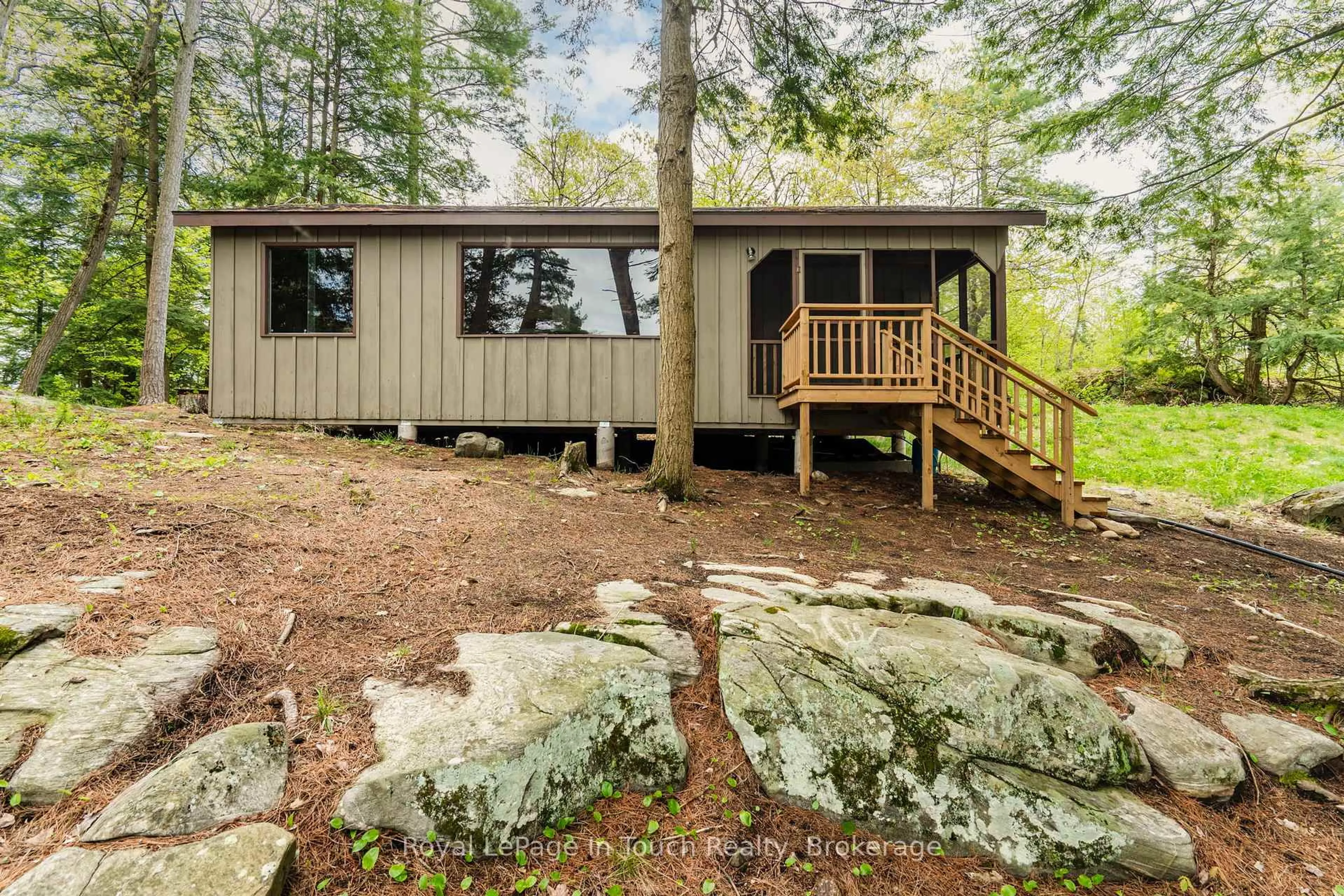 Unknown for 1470 IS 90 Island, Georgian Bay Ontario L0K 1S0