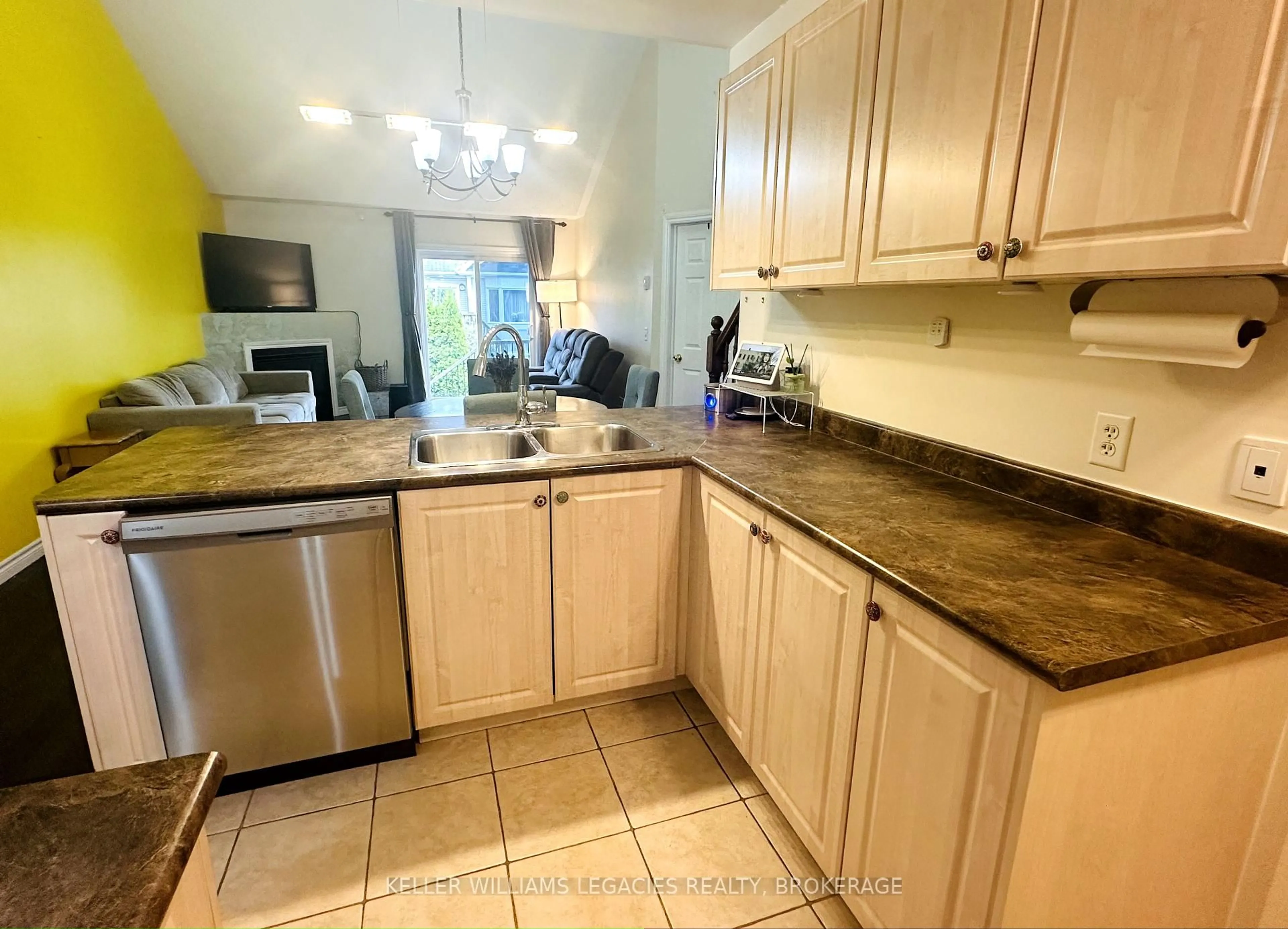Standard kitchen, unknown for 484 Country Club Dr, Bath Ontario K0H 1G0