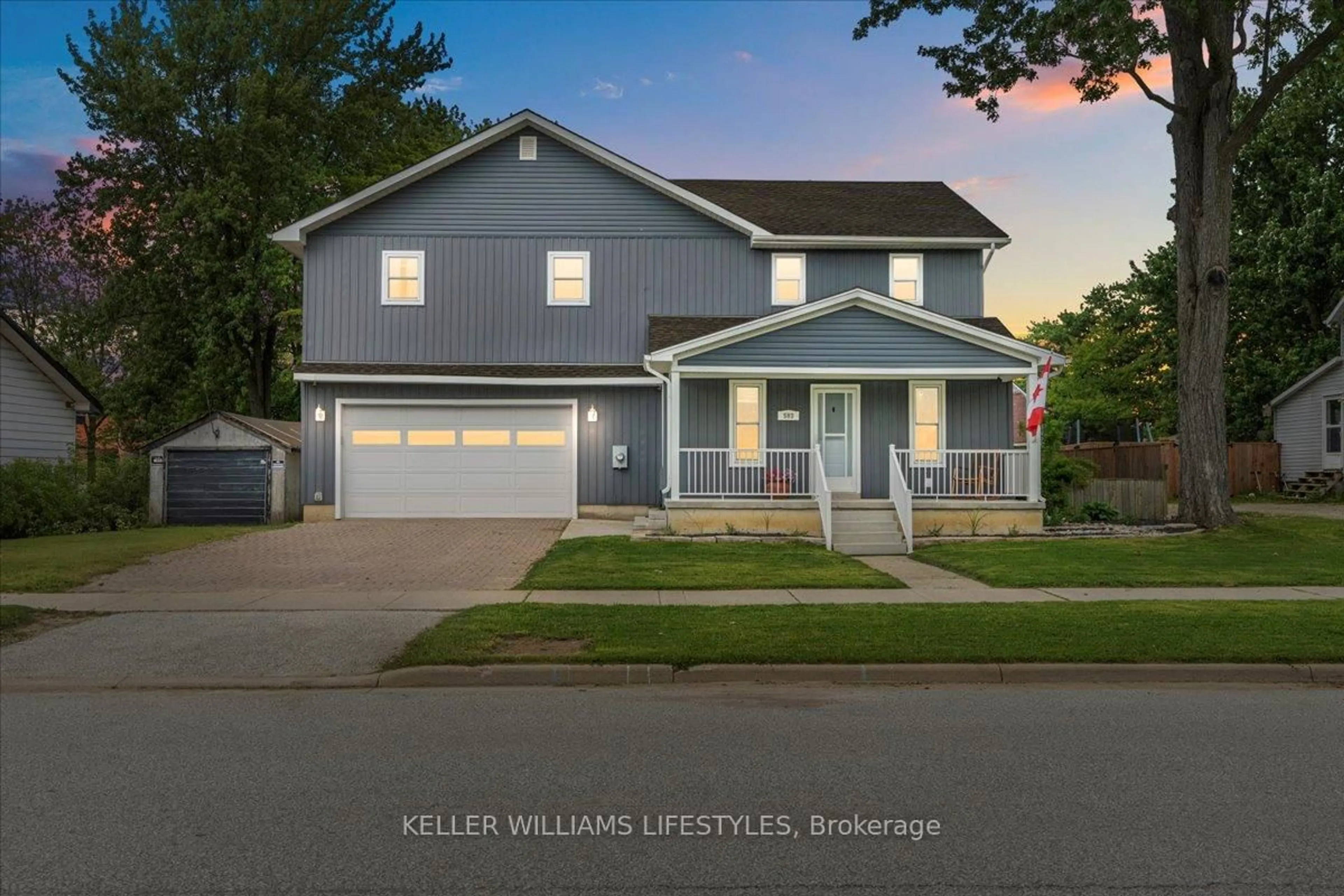 Home with vinyl exterior material, street for 583 ST.CLAIR St, Warwick Ontario N0M 2S0