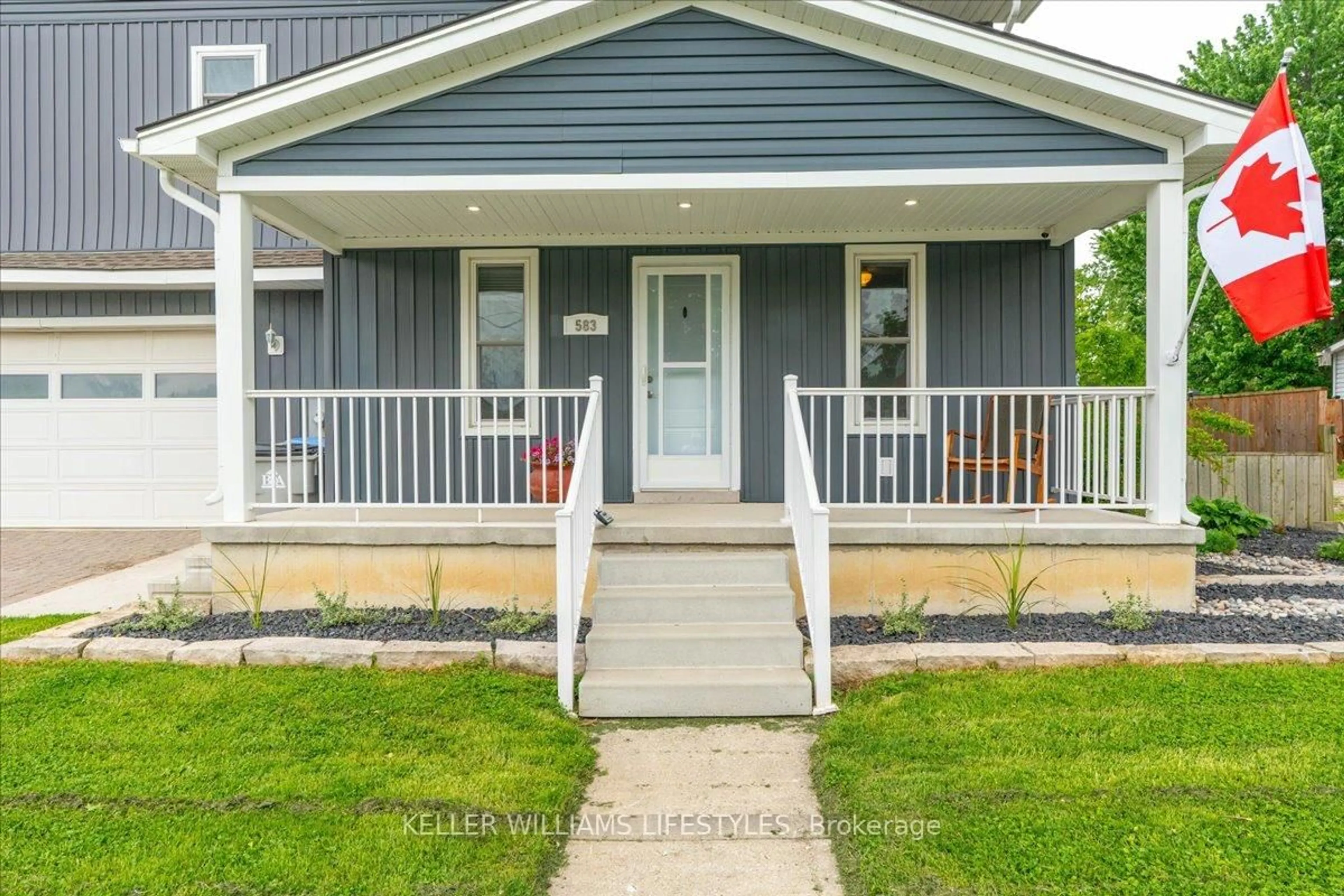Home with vinyl exterior material, street for 583 ST.CLAIR St, Warwick Ontario N0M 2S0