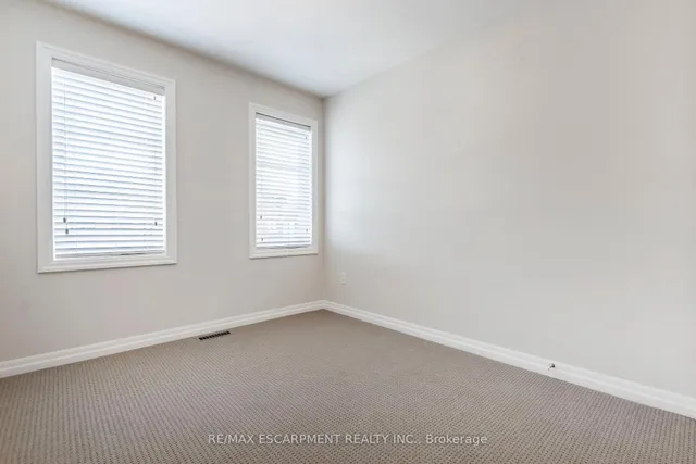 Additional property image - 290 Barton St Unit 17