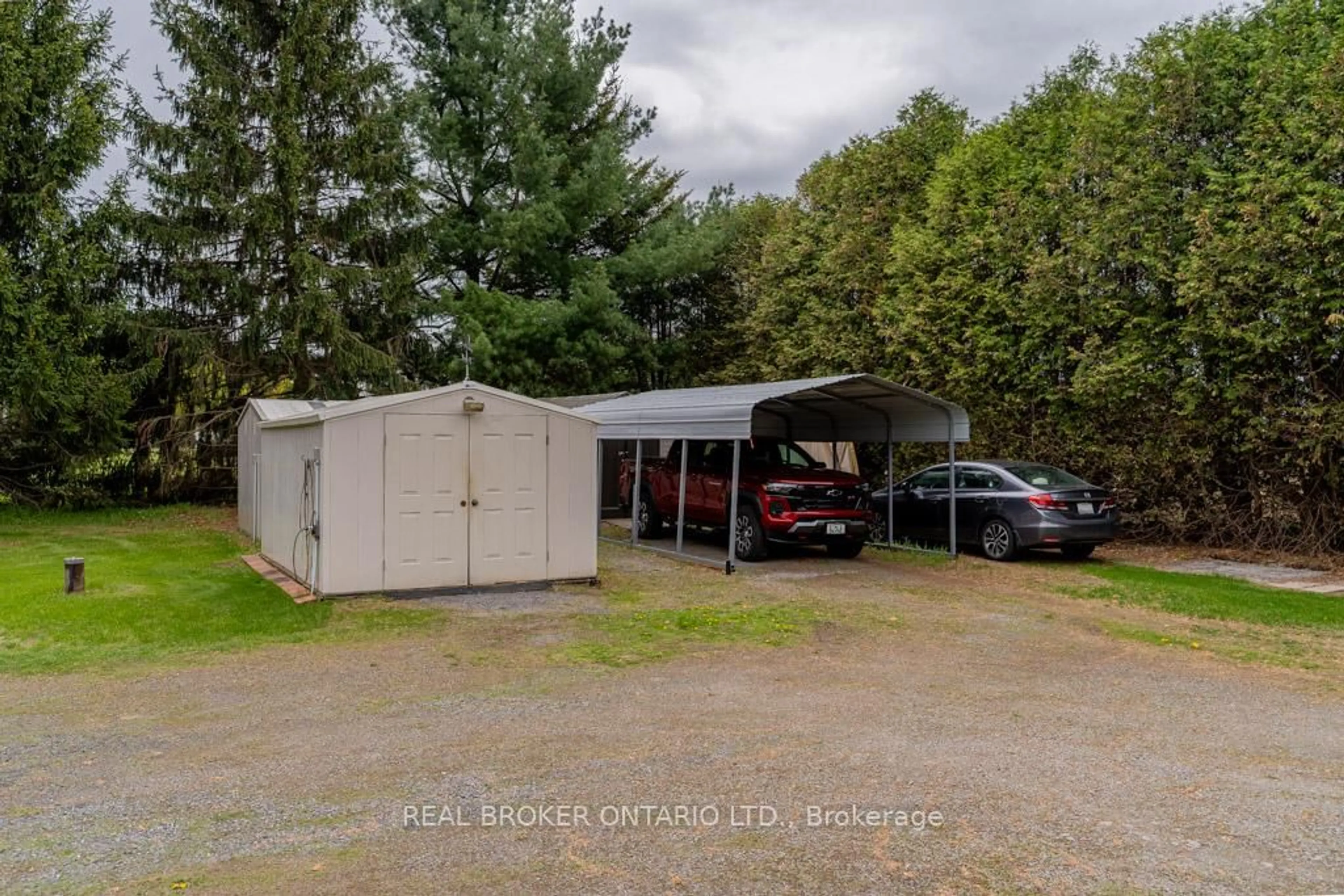 Indoor garage for 102 Arcand Rd, North Grenville Ontario K0G 1J0
