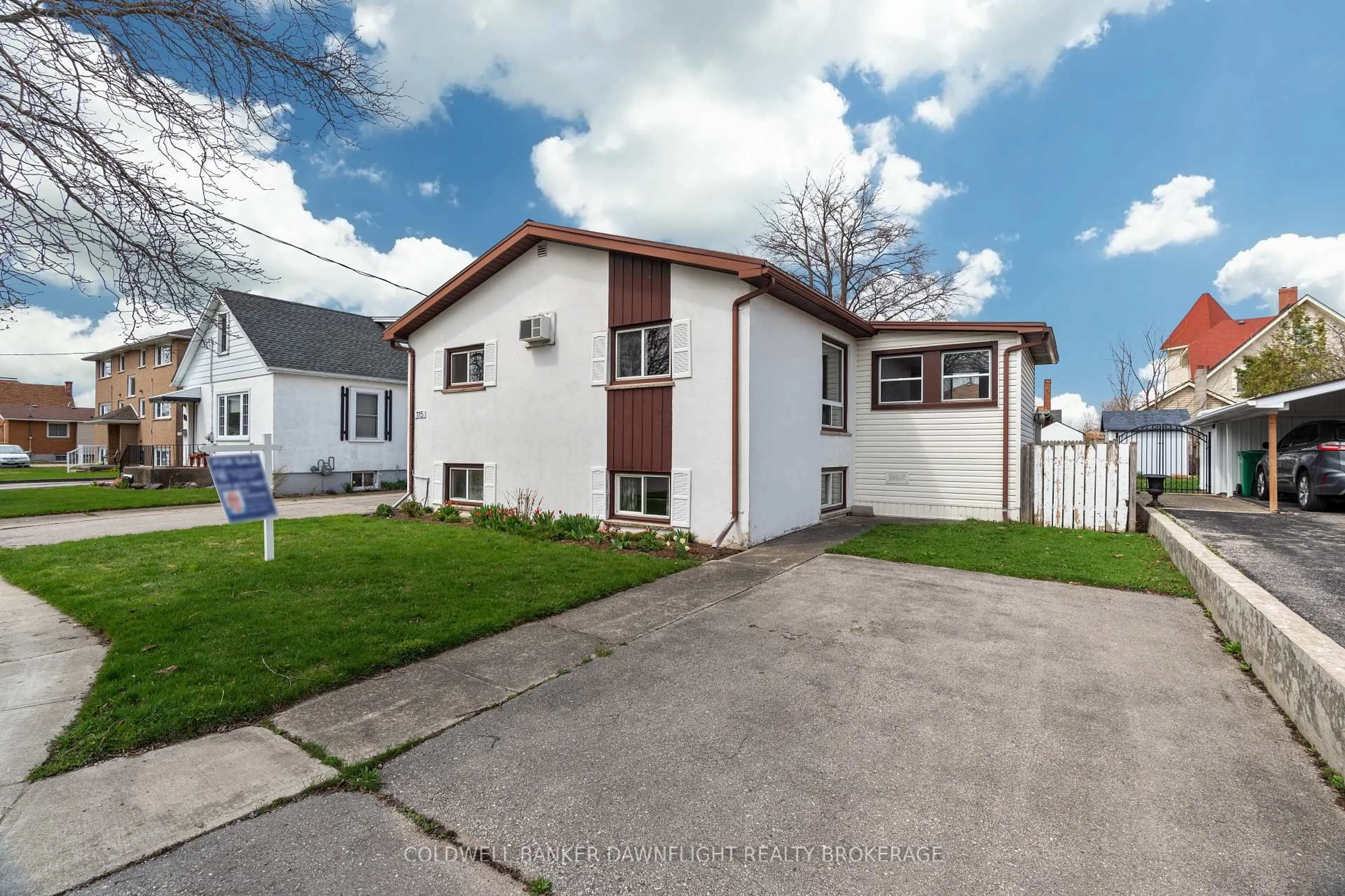 A pic from outside/outdoor area/front of a property/back of a property/a pic from drone, street for 115 Picton St, Goderich Ontario N7A 1J7