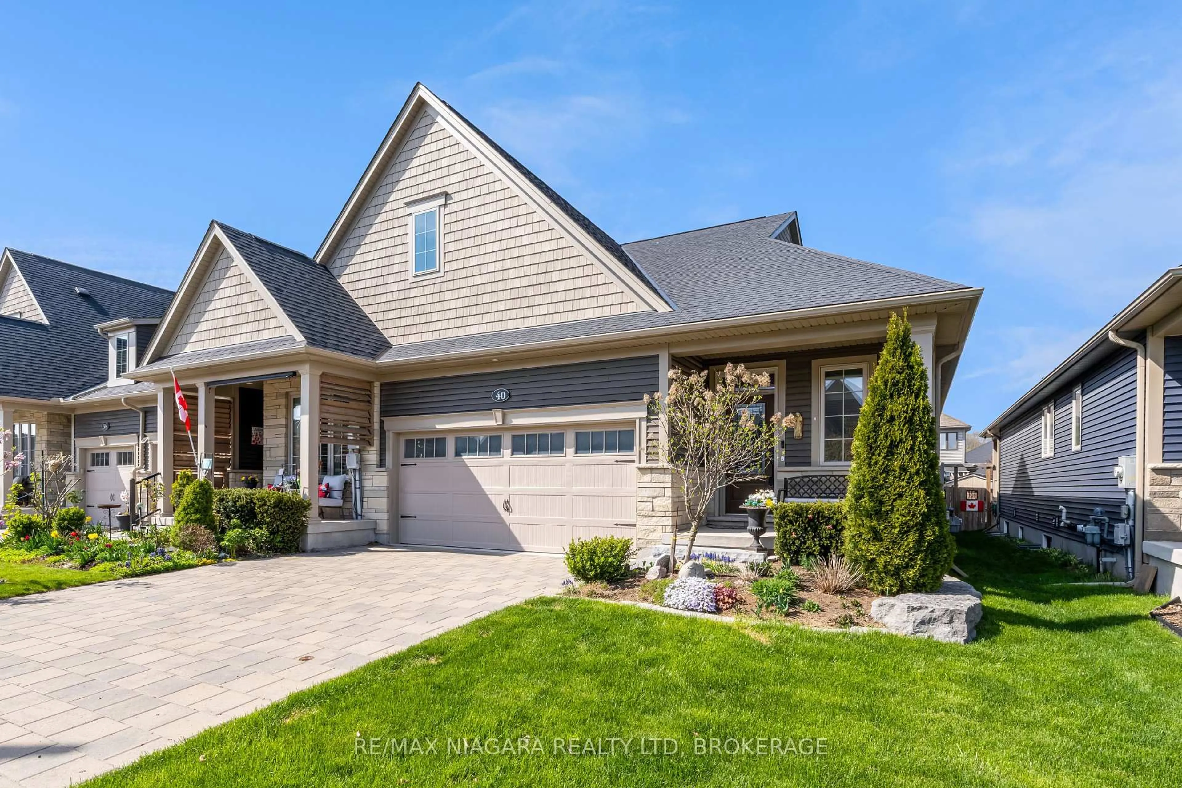 Home with brick exterior material, street for 40 Campbell St, Thorold Ontario L2V 0E5