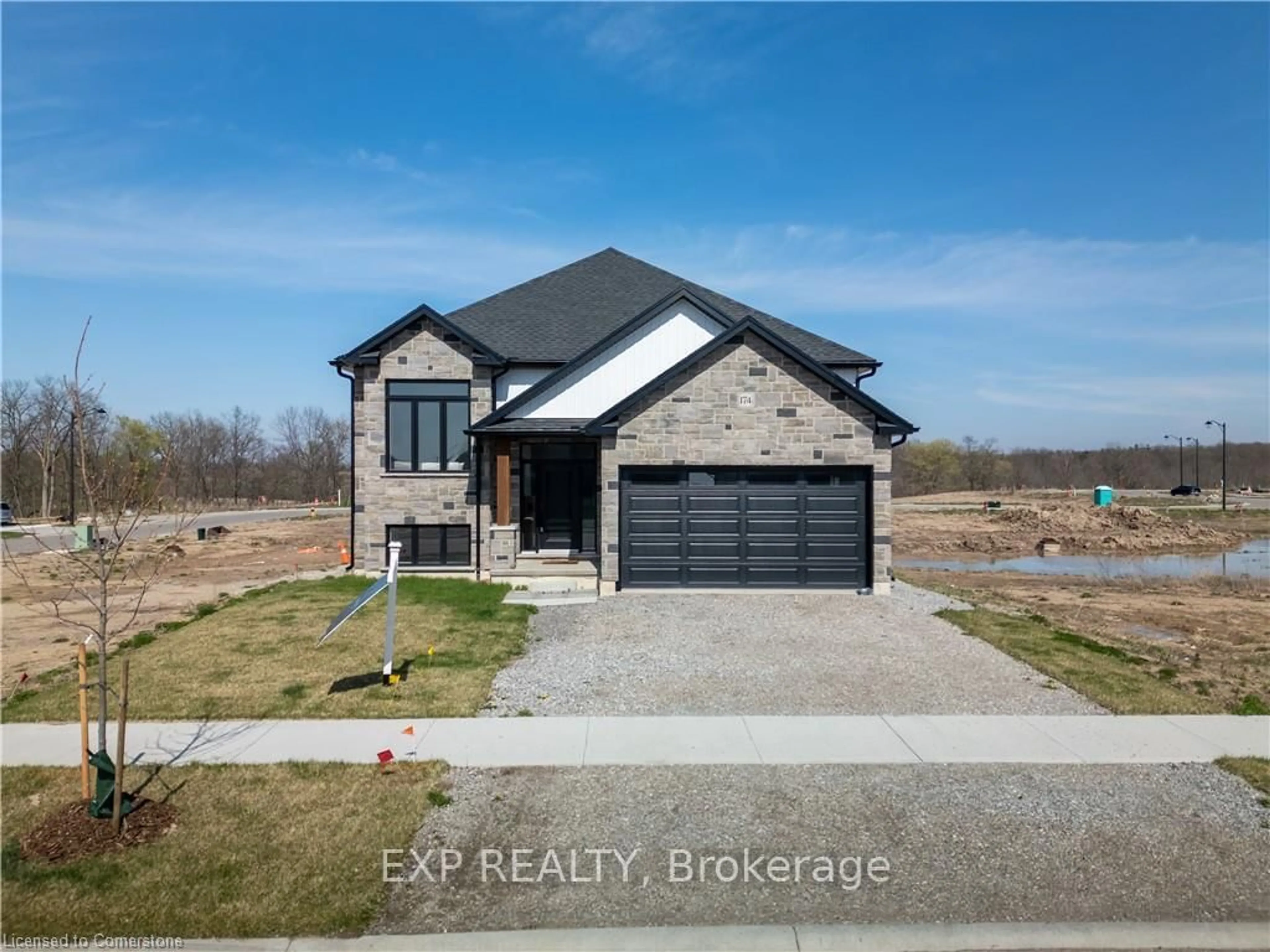 Home with brick exterior material, building for 174 PIKE CREEK Dr, Haldimand Ontario N0A 1E0