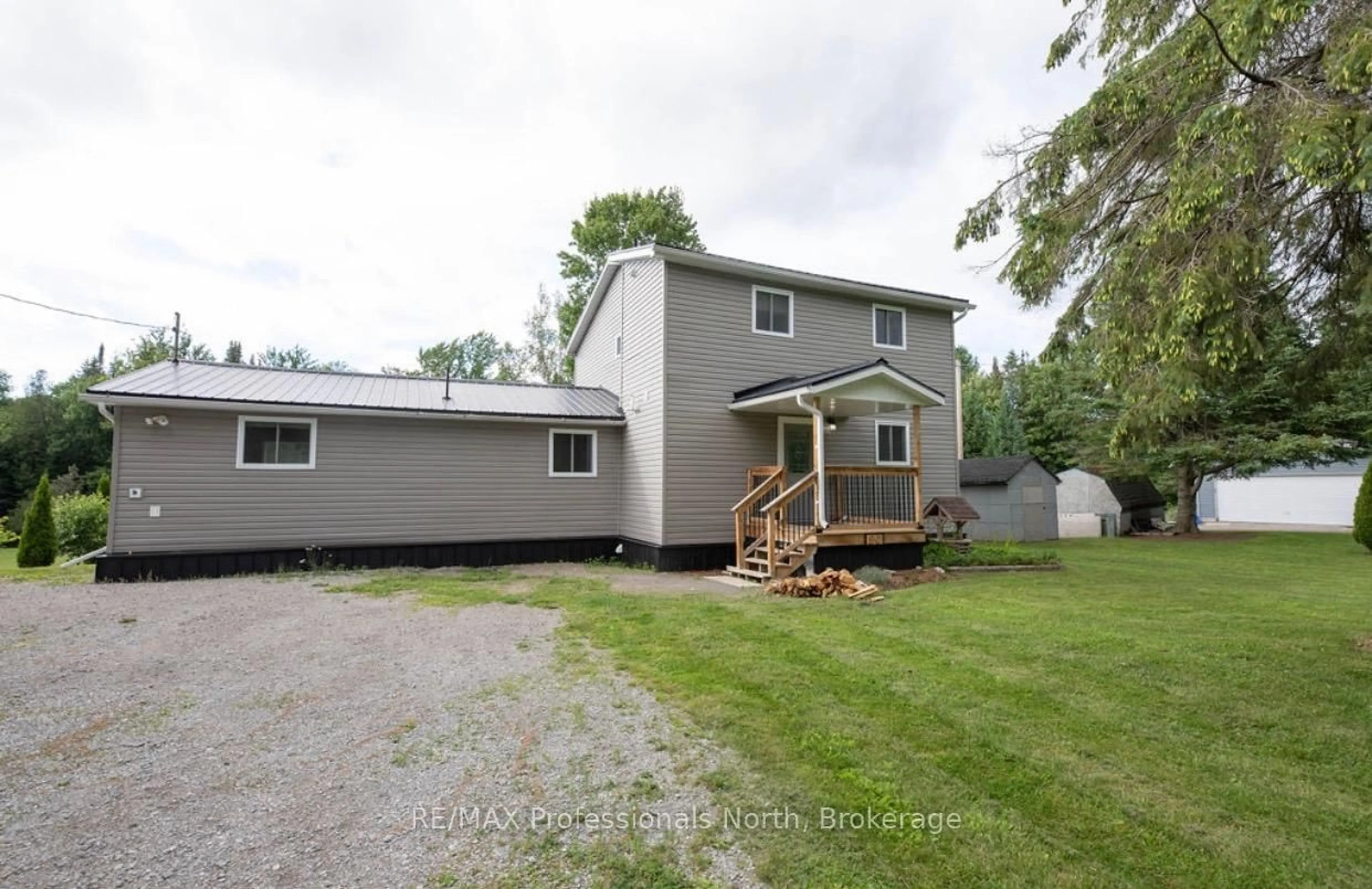 Home with vinyl exterior material, unknown for 90 KOZY KOVE Rd, Kawartha Lakes Ontario K0M 1C0