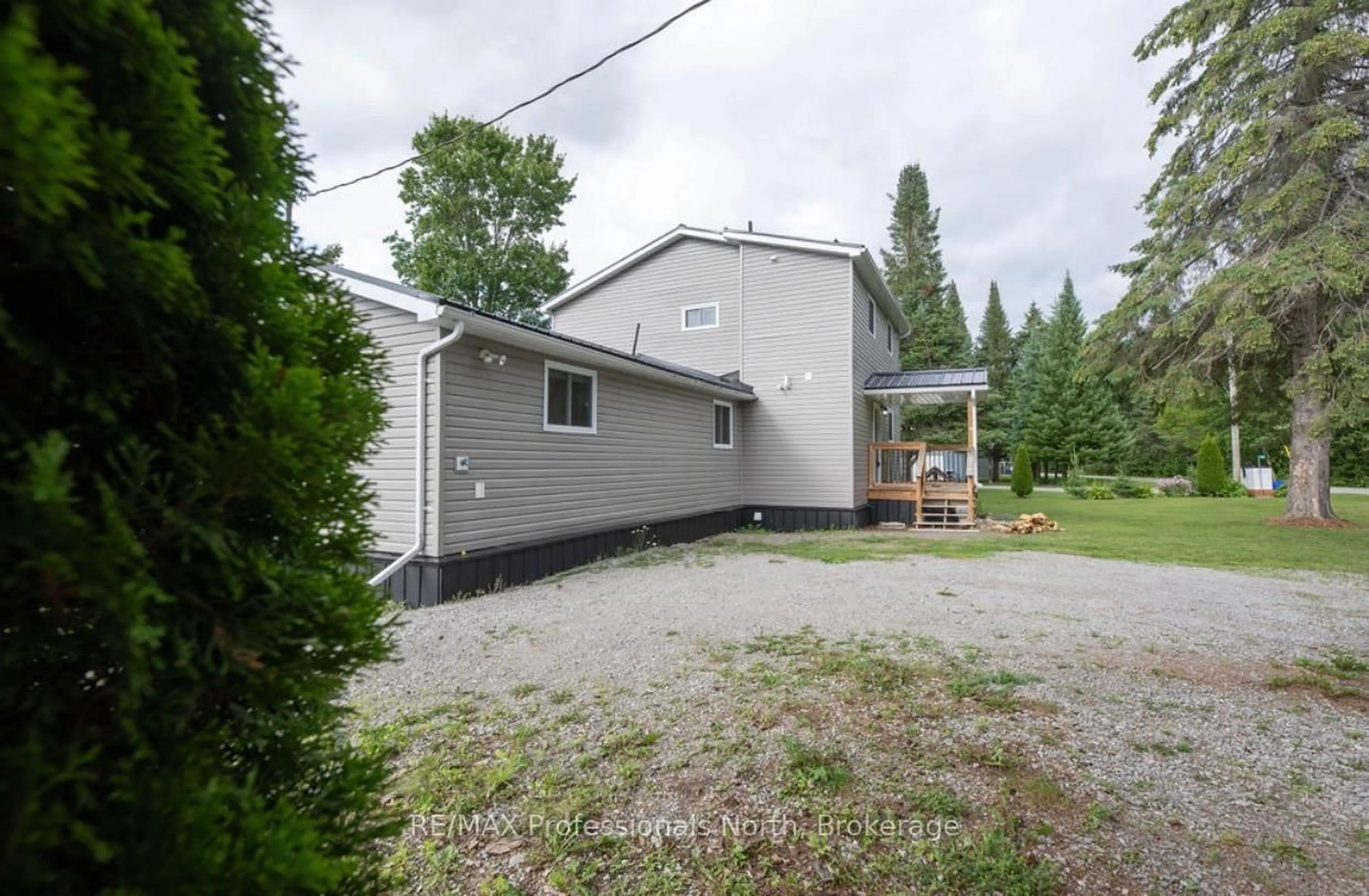 Patio, unknown for 90 KOZY KOVE Rd, Kawartha Lakes Ontario K0M 1C0
