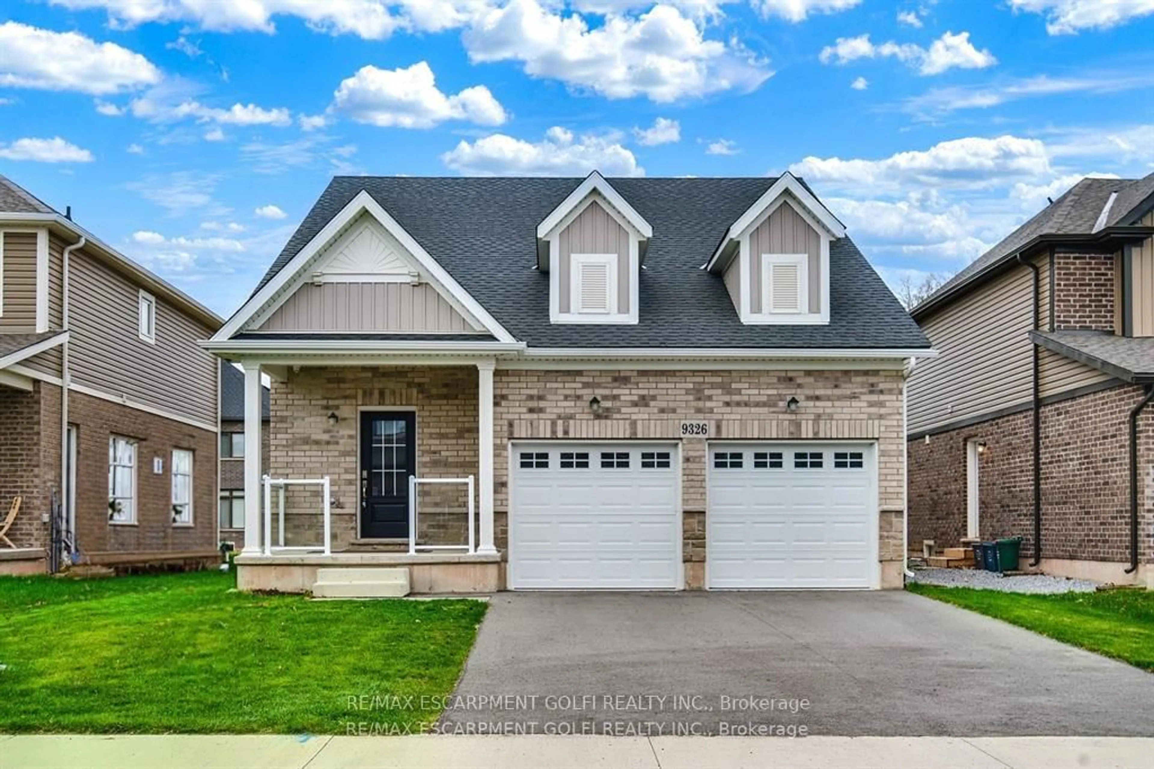 Home with brick exterior material, street for 9326 White Oak Ave, Niagara Falls Ontario L2G 3P6