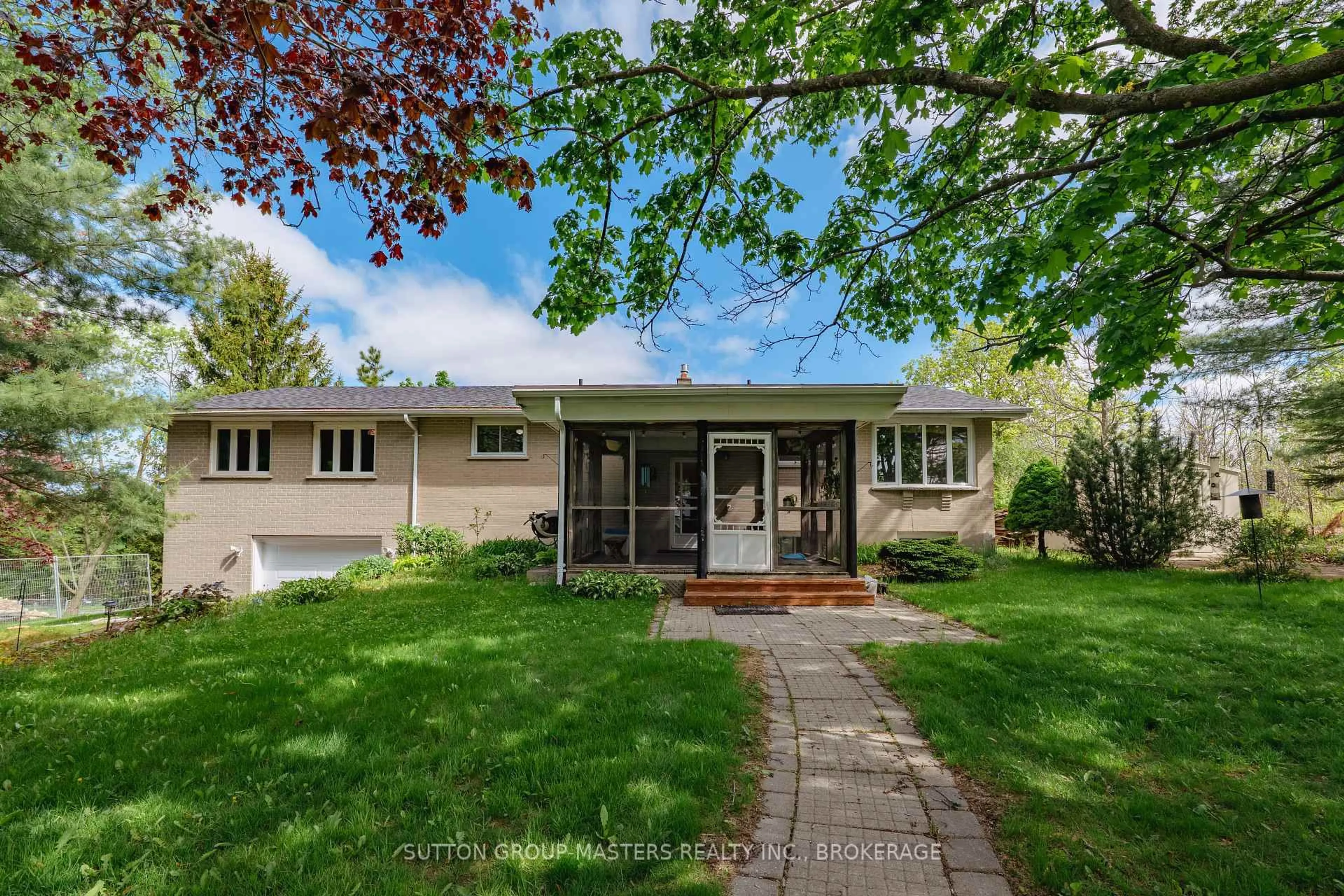 Home with vinyl exterior material, street for 2851 Rutledge Rd, Sydenham Ontario K0H 2T0