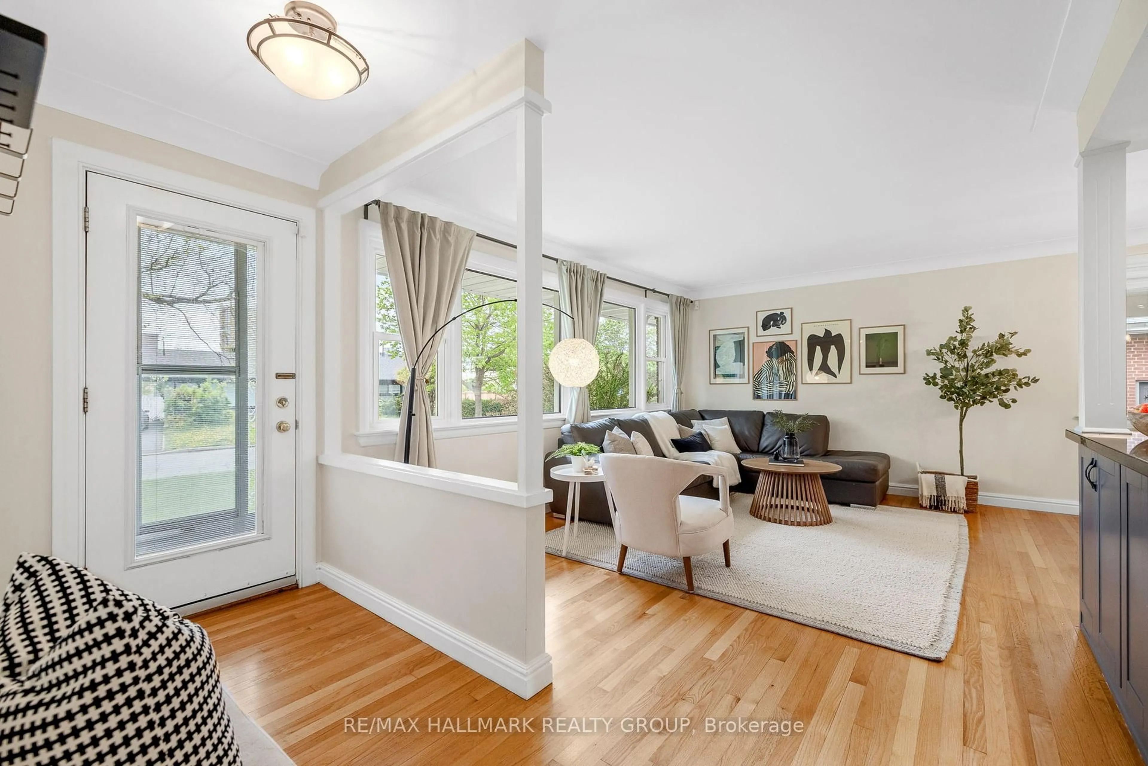 Dining room, unknown for 2209 Utah St, Ottawa Ontario K1H 7W5