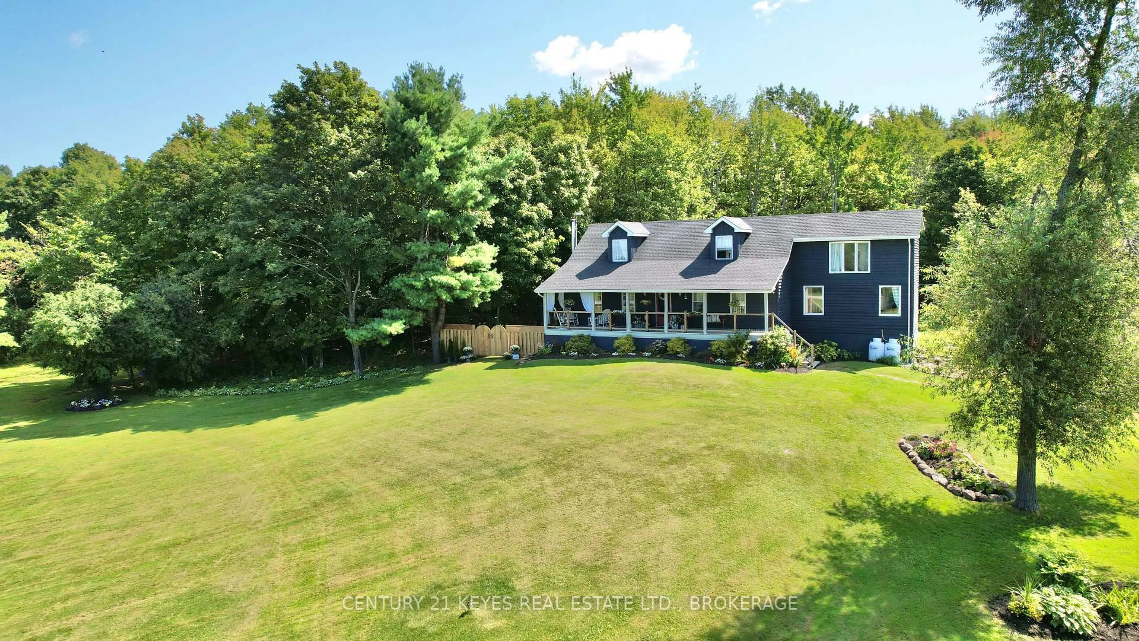 A pic from outside/outdoor area/front of a property/back of a property/a pic from drone, water/lake/river/ocean view for 78 Centennial Rd, Front of Leeds & Seeleys Bay Ontario K0E 1L0
