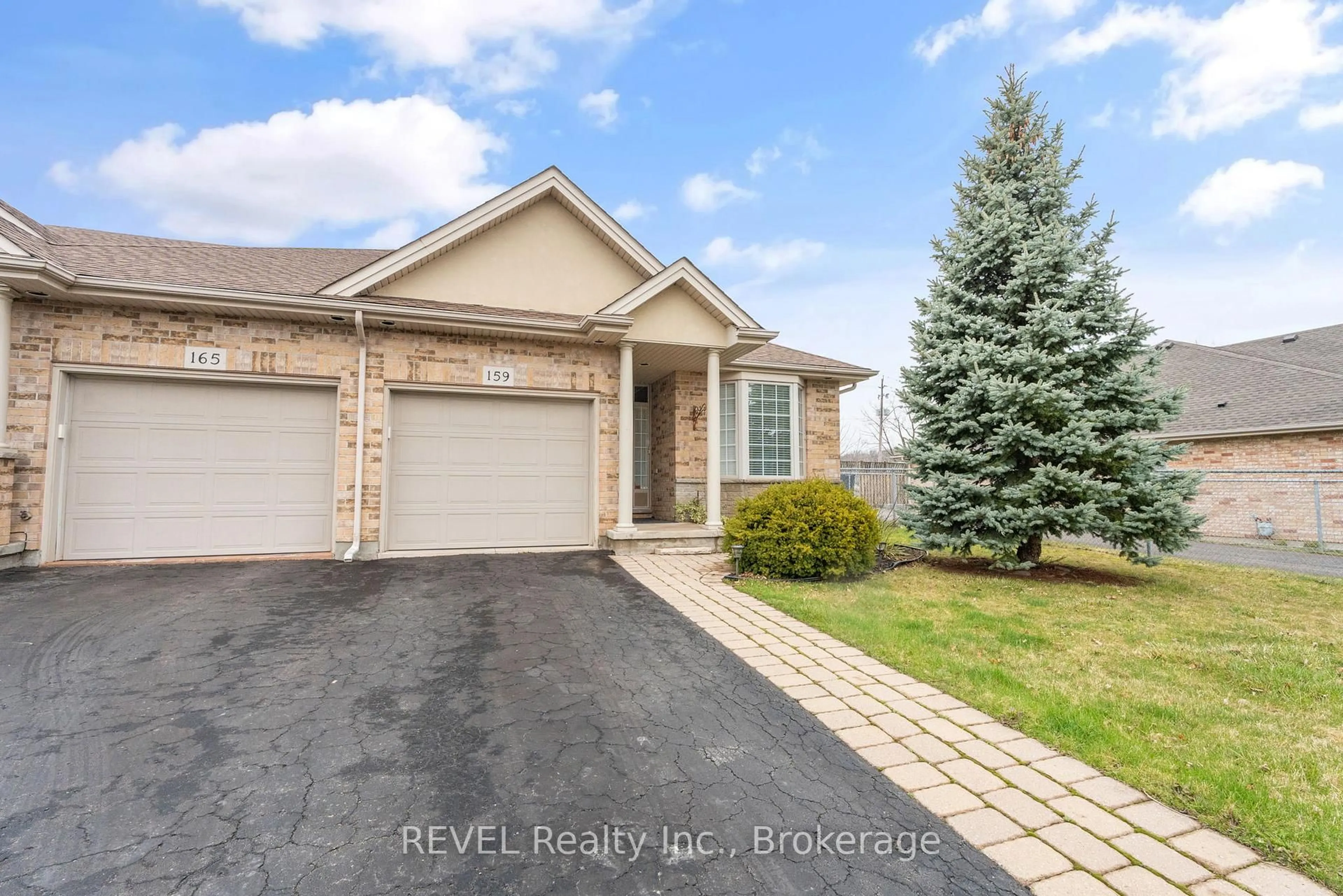 Home with brick exterior material, street for 159 Willowlanding Crt, Welland Ontario L3C 7L8