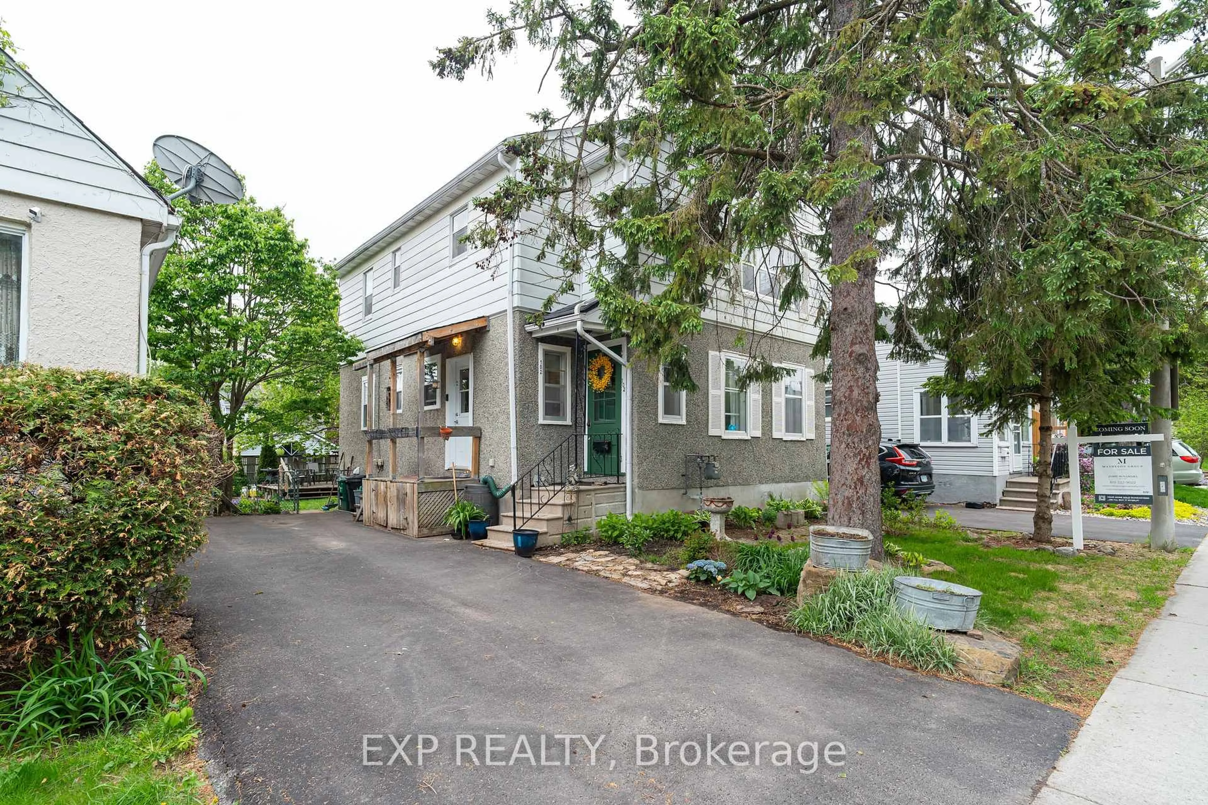 Unknown for 100 Dagmar Ave, Ottawa Ontario K1L 5T4