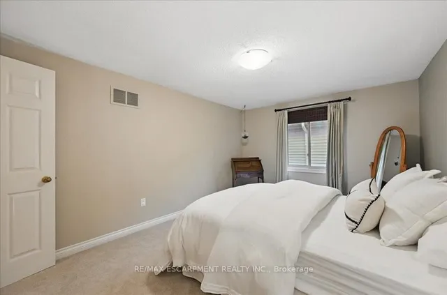Additional property image - 31 Forestview Dr