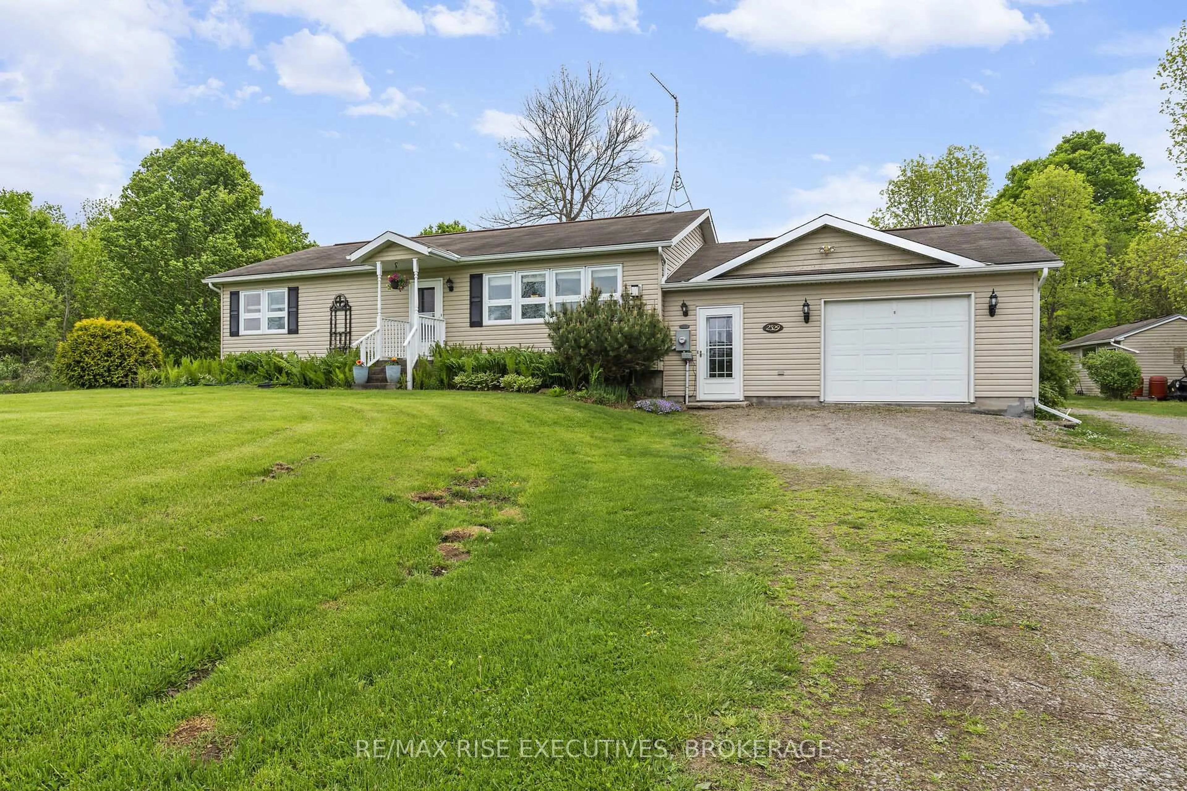A pic from outside/outdoor area/front of a property/back of a property/a pic from drone, street for 2329 HARLEM Rd, Rideau Lakes Ontario K0G 1V0