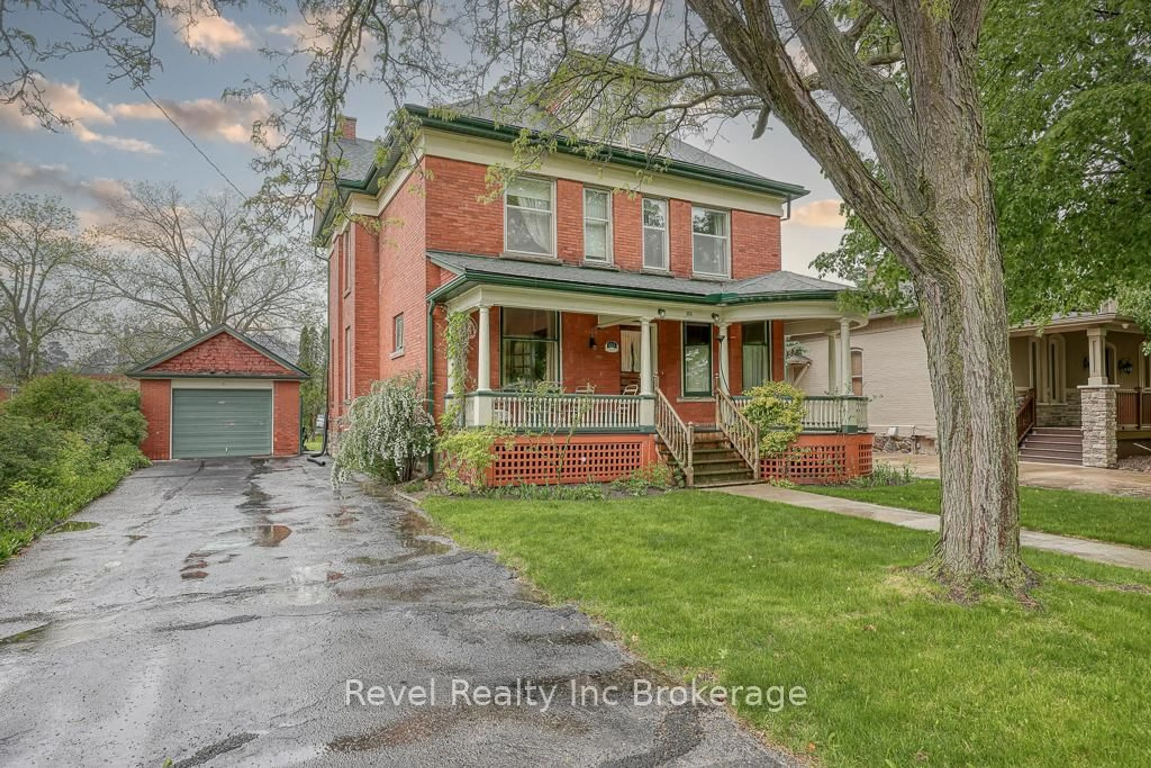 Home with brick exterior material, street for 69 Riddell St, Woodstock Ontario N4S 6M2