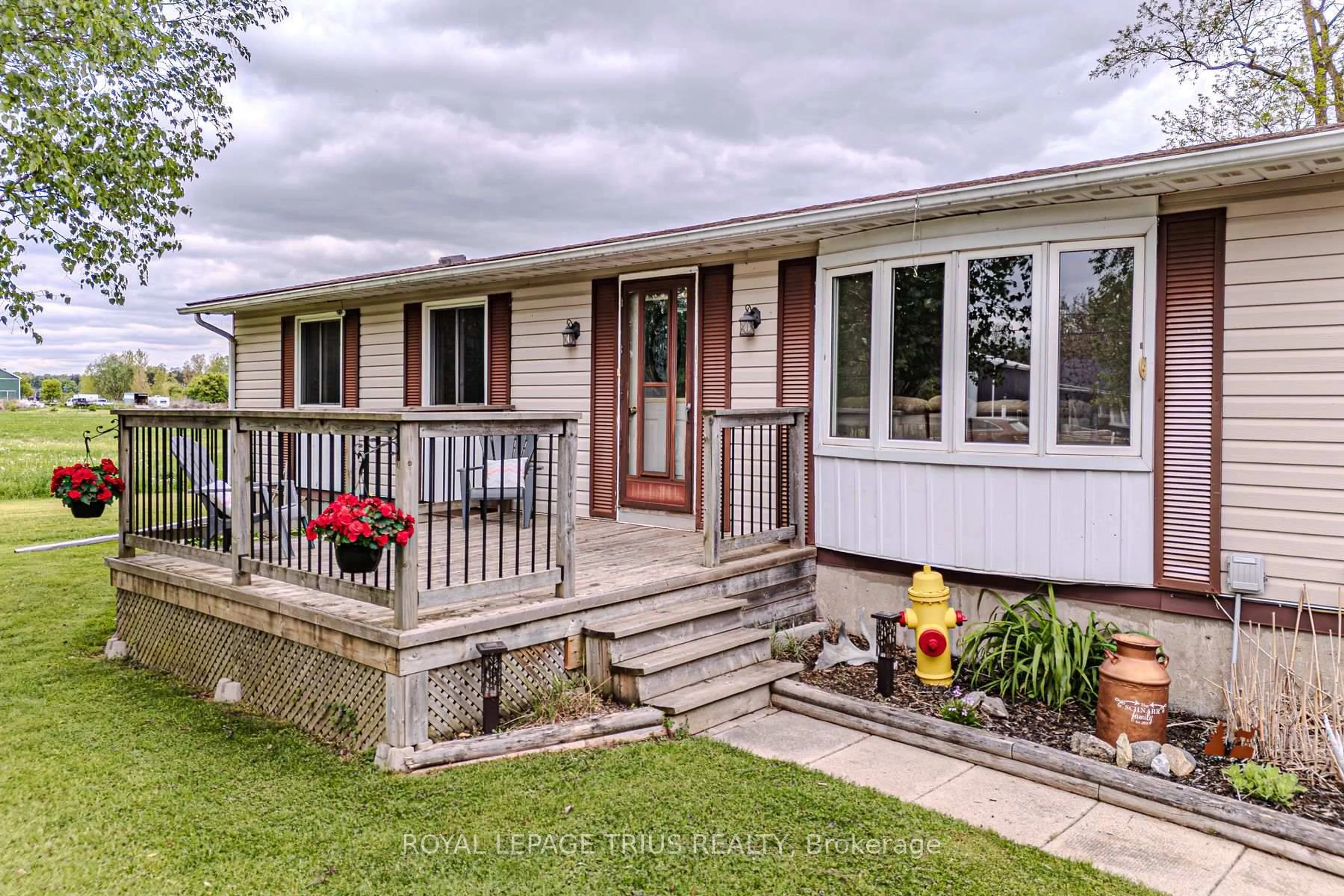 Unknown for 294 Townline St, Norfolk Ontario N0E 1P0
