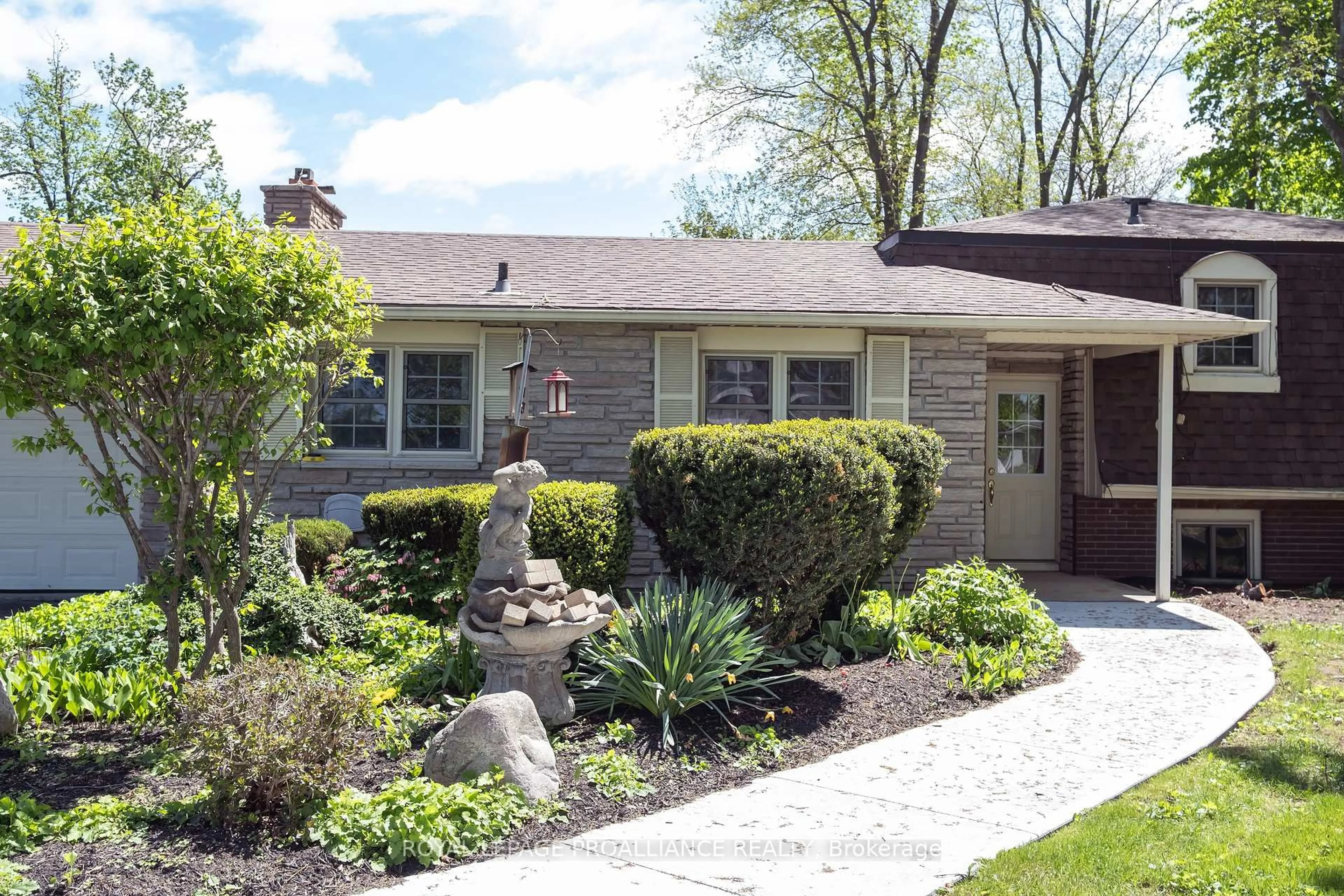 Unknown for 40 Fenwood Cres, Prince Edward County Ontario K8N 4Z7