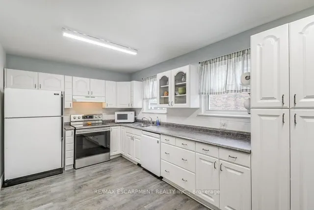 Additional property image - 749 Upper Gage Ave