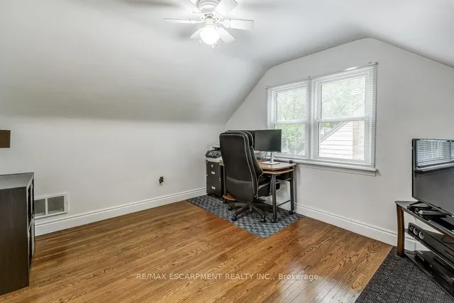 Additional property image - 749 Upper Gage Ave