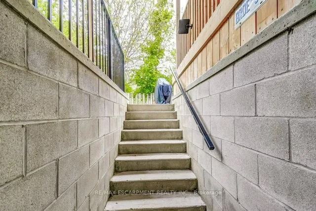 Additional property image - 749 Upper Gage Ave