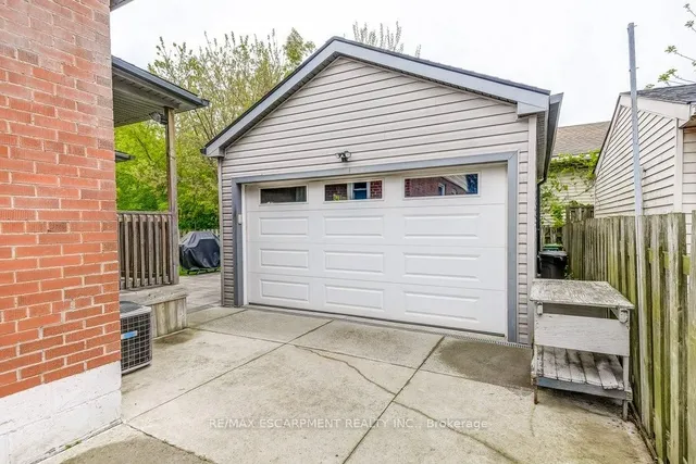 Additional property image - 749 Upper Gage Ave