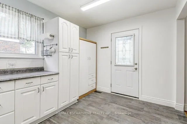 Additional property image - 749 Upper Gage Ave