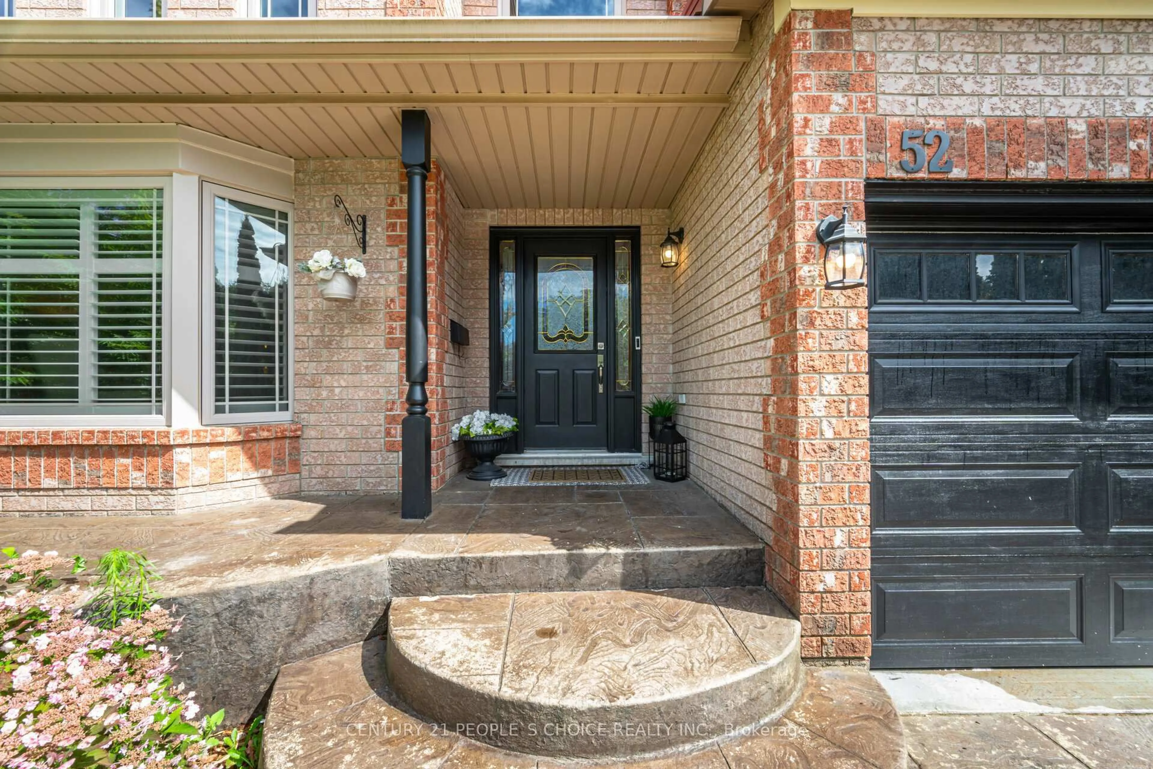 Indoor entryway for 52 Canning Cres, Cambridge Ontario N1T 1X2
