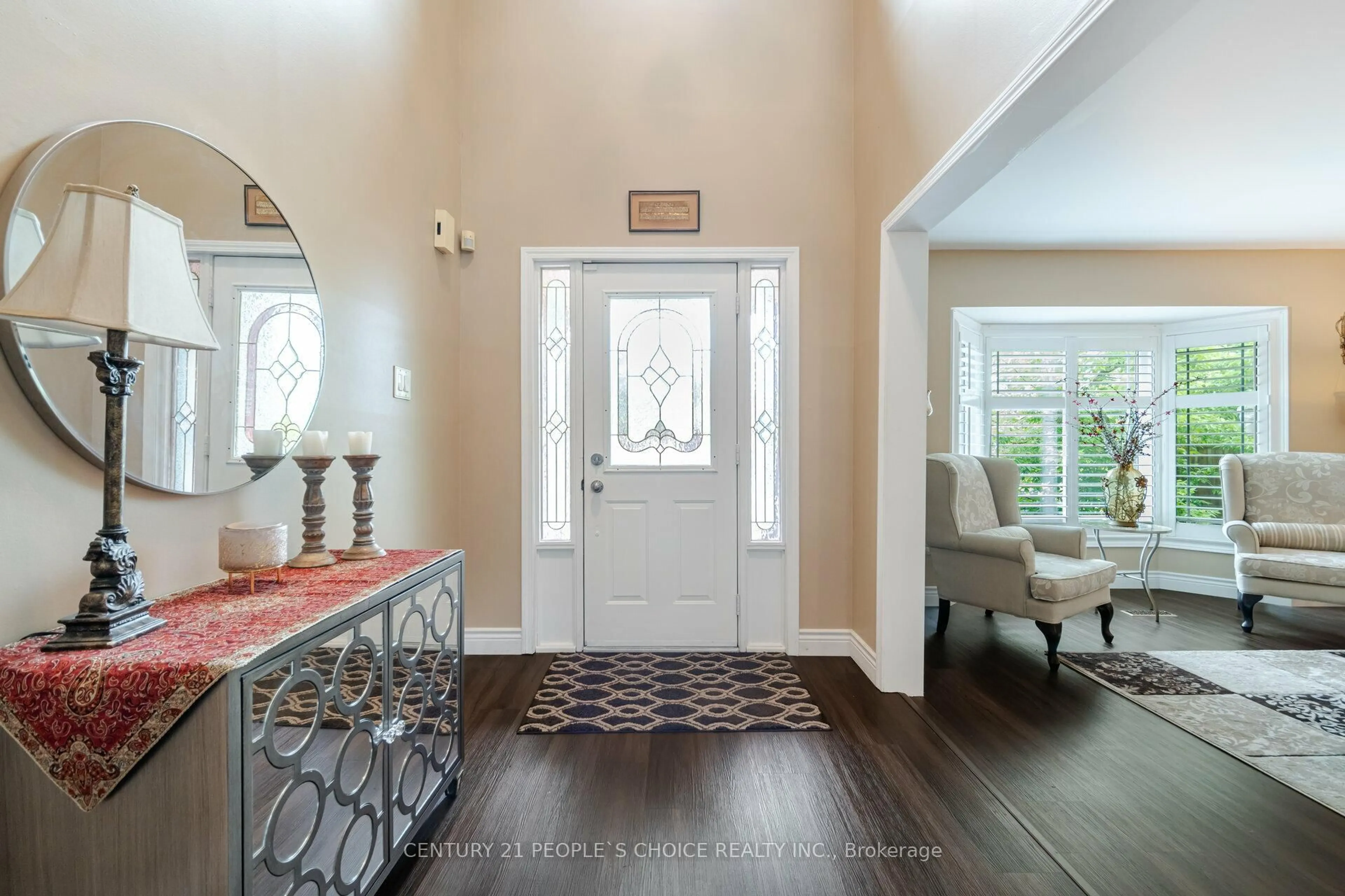 Indoor entryway for 52 Canning Cres, Cambridge Ontario N1T 1X2