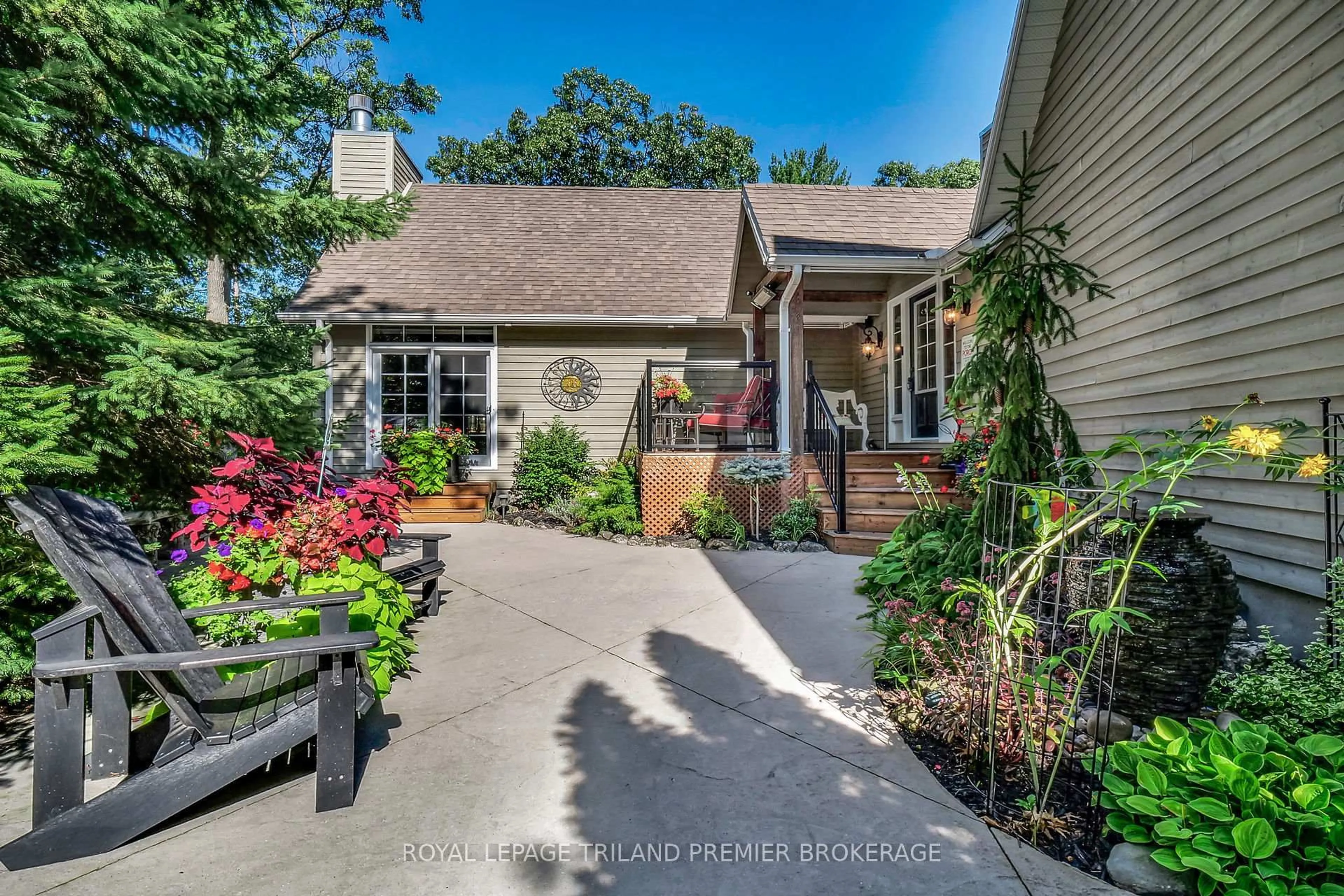 Unknown for 9941 Nipigon St, Lambton Shores Ontario N0M 2L0