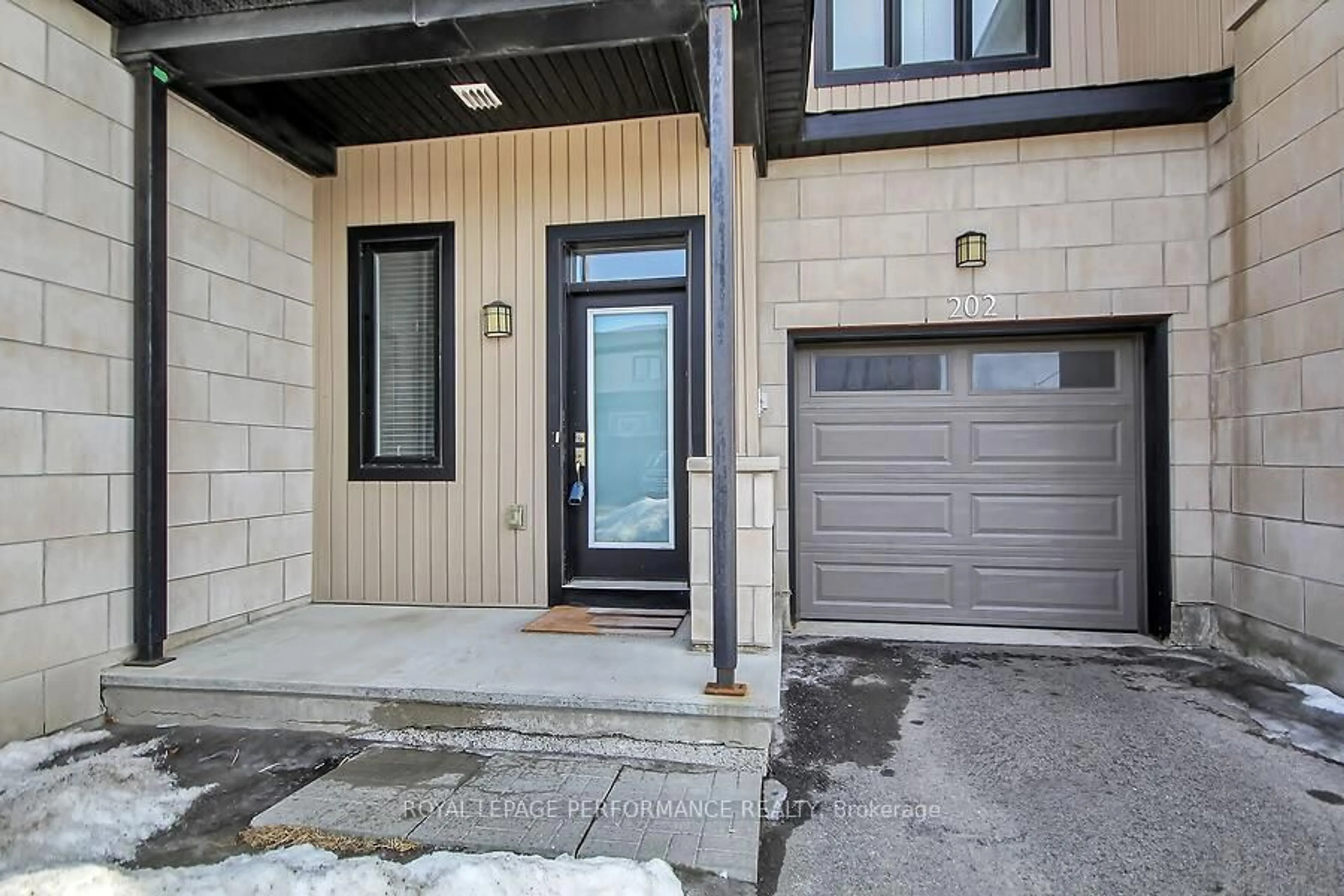 Indoor entryway for 202 Don Brown Private, Ottawa Ontario K2M 0A6