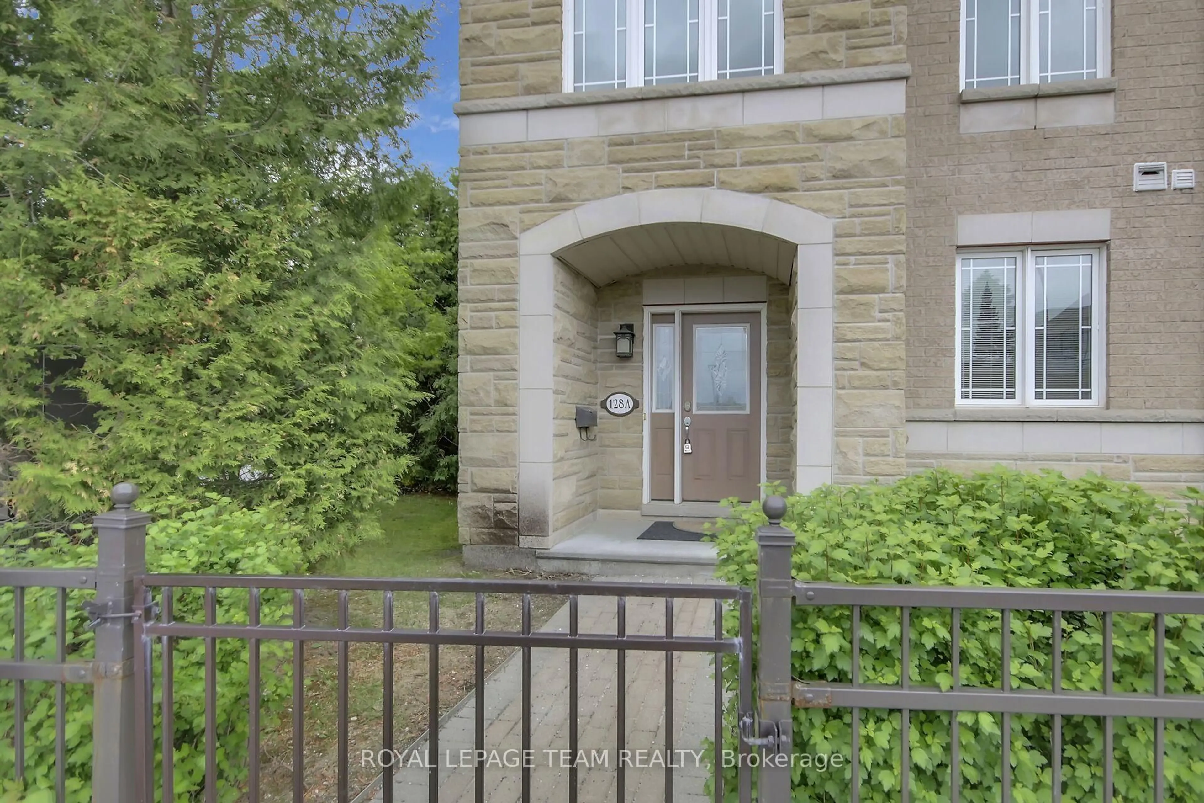 Unknown for 128A Centrepointe Dr, Ottawa Ontario K2G 6B1