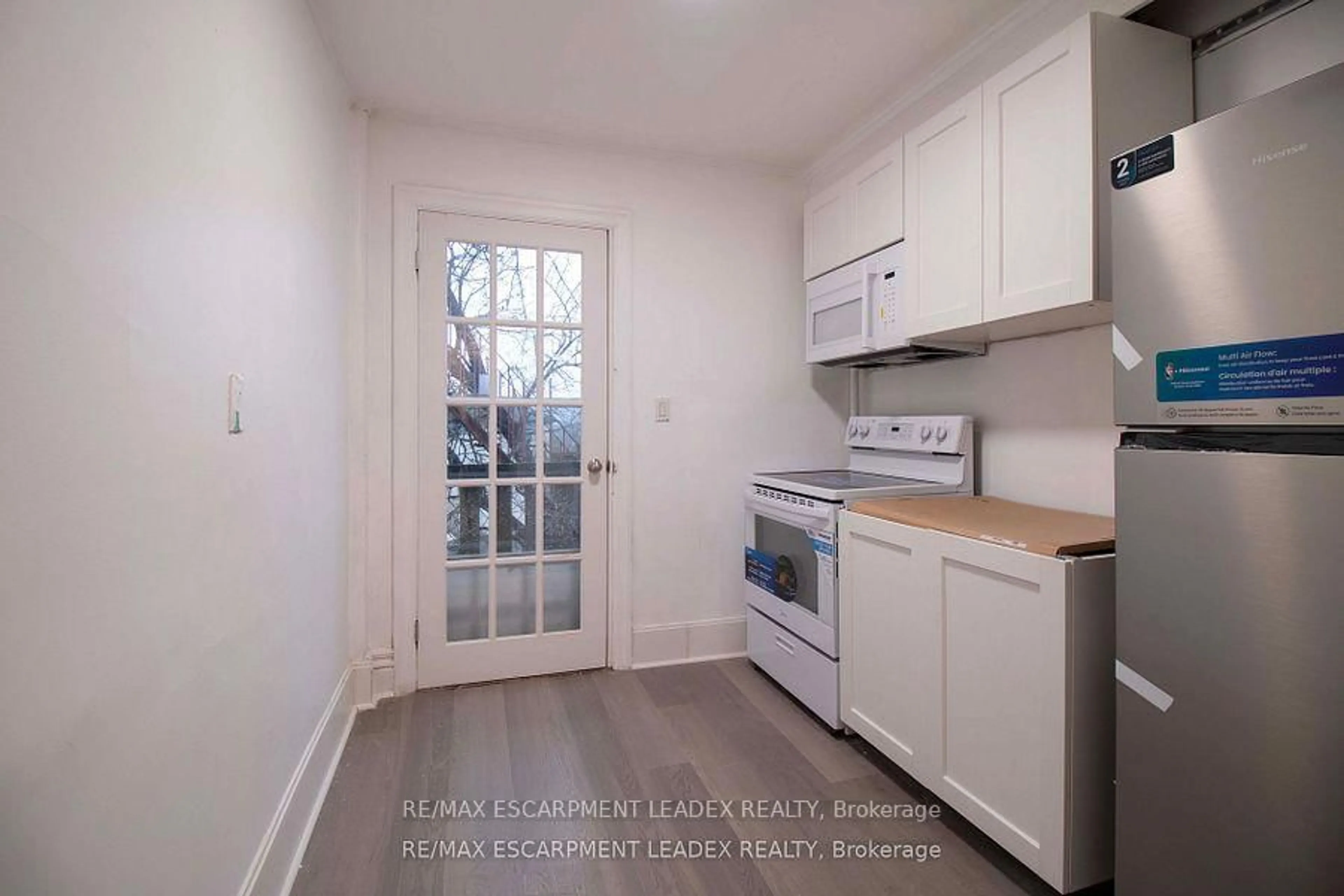 Unknown for 417 King St, Hamilton Ontario L8P 1B5