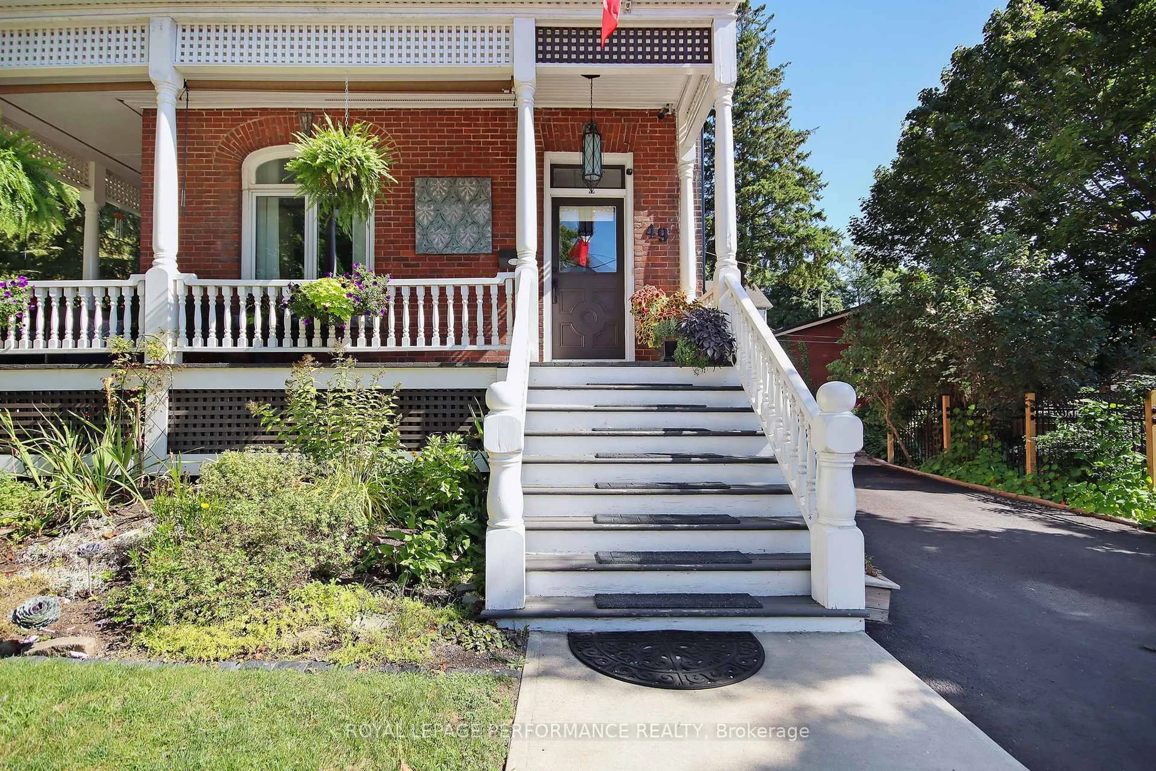 Unknown for 49 Bethune St, Brockville Ontario K6V 2C9
