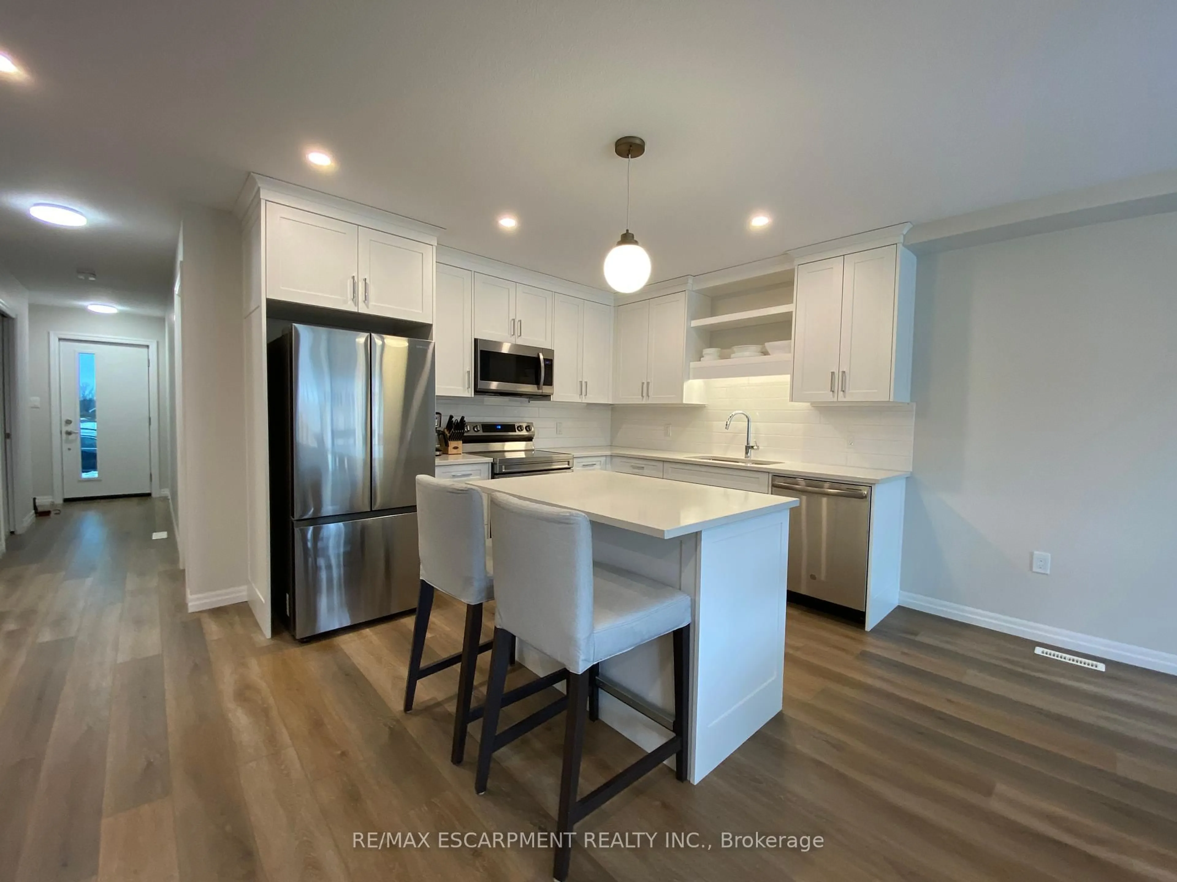 Open concept kitchen, unknown for 3 Trailside Dr, St. Marys Ontario N4X 0A8