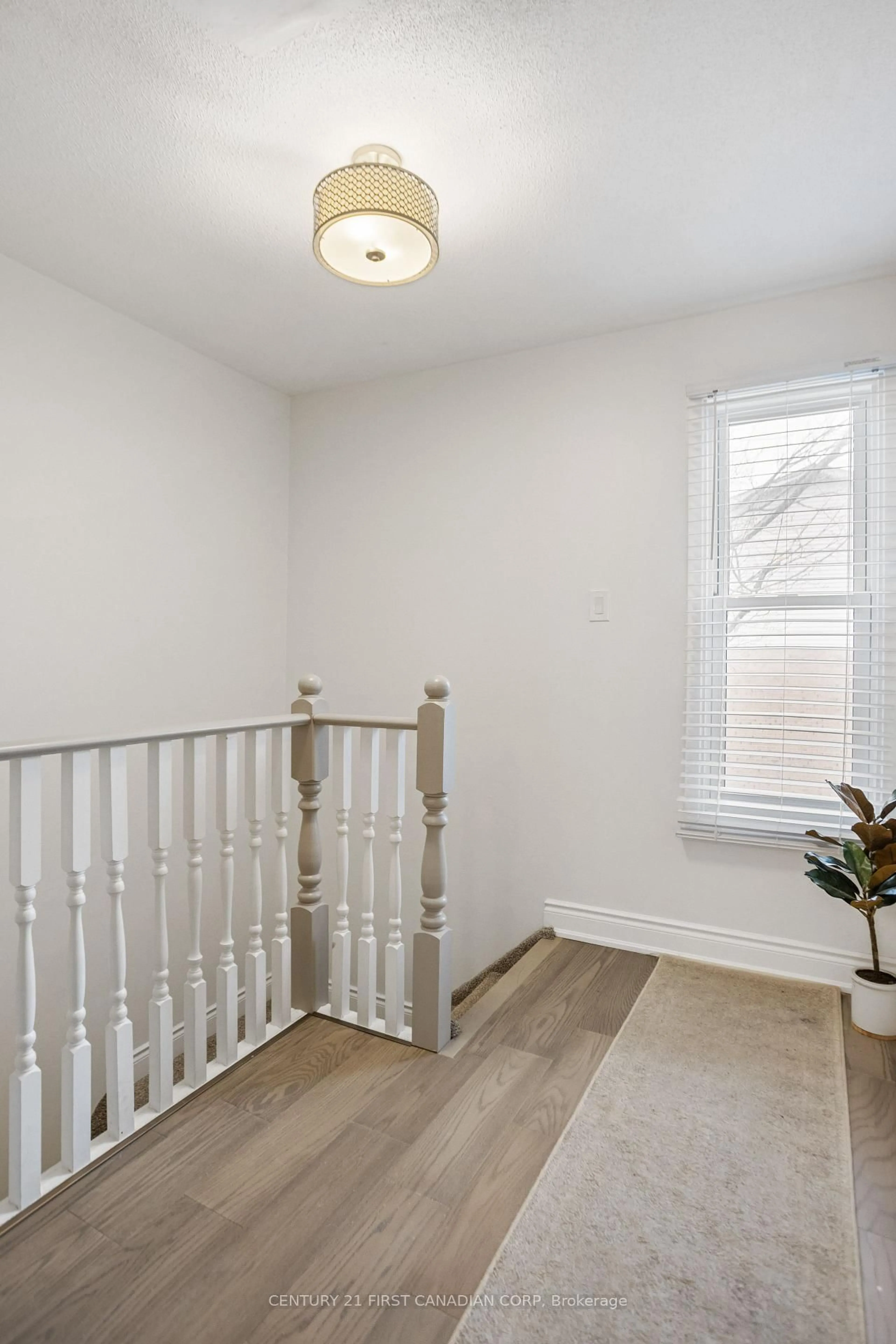 A pic of a room for 1855 Aldersbrook Rd #24, London North Ontario N6G 4R4