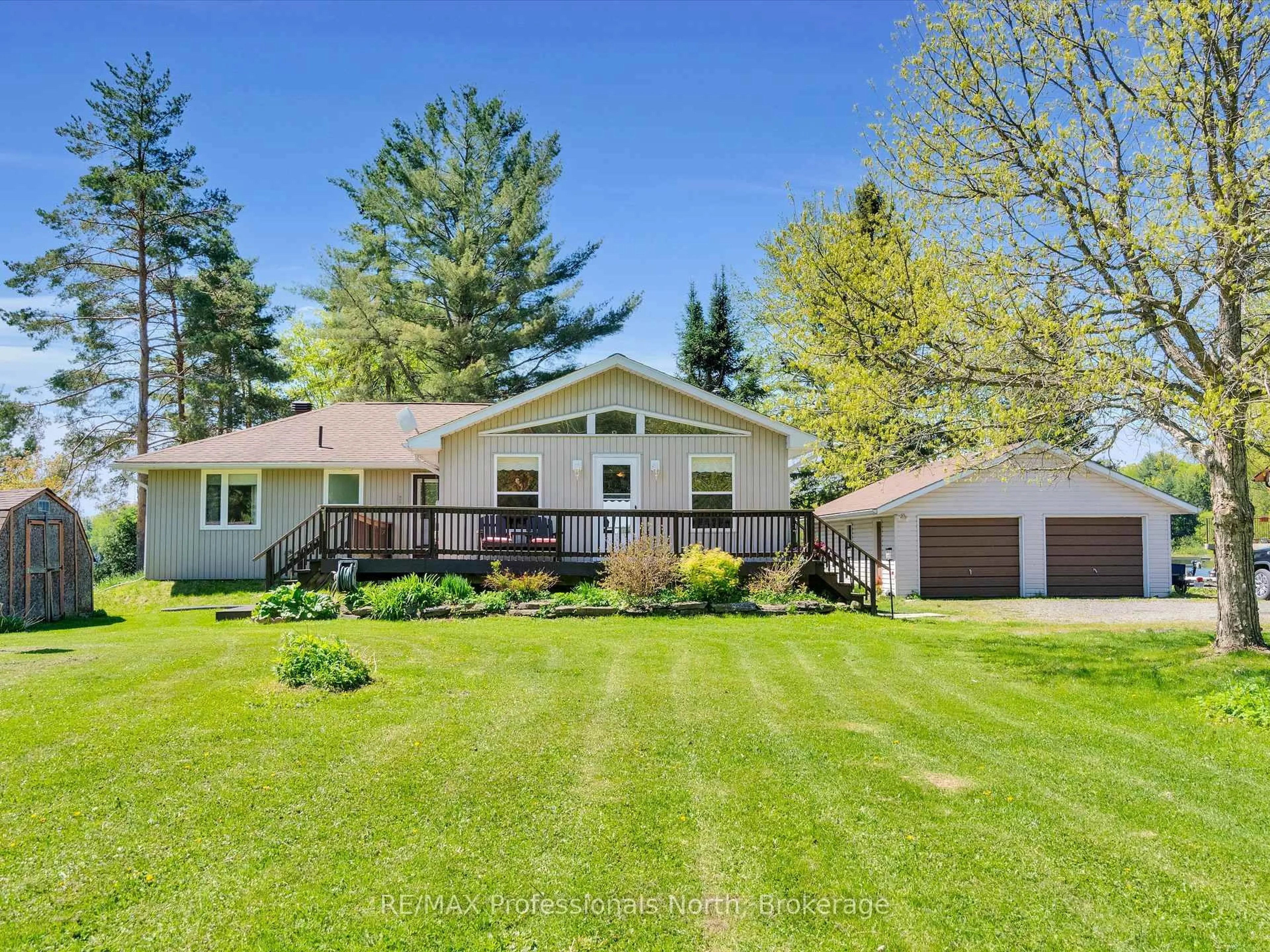 Unknown for 1020 Cove Rd, Muskoka Lakes Ontario P0B 1M0