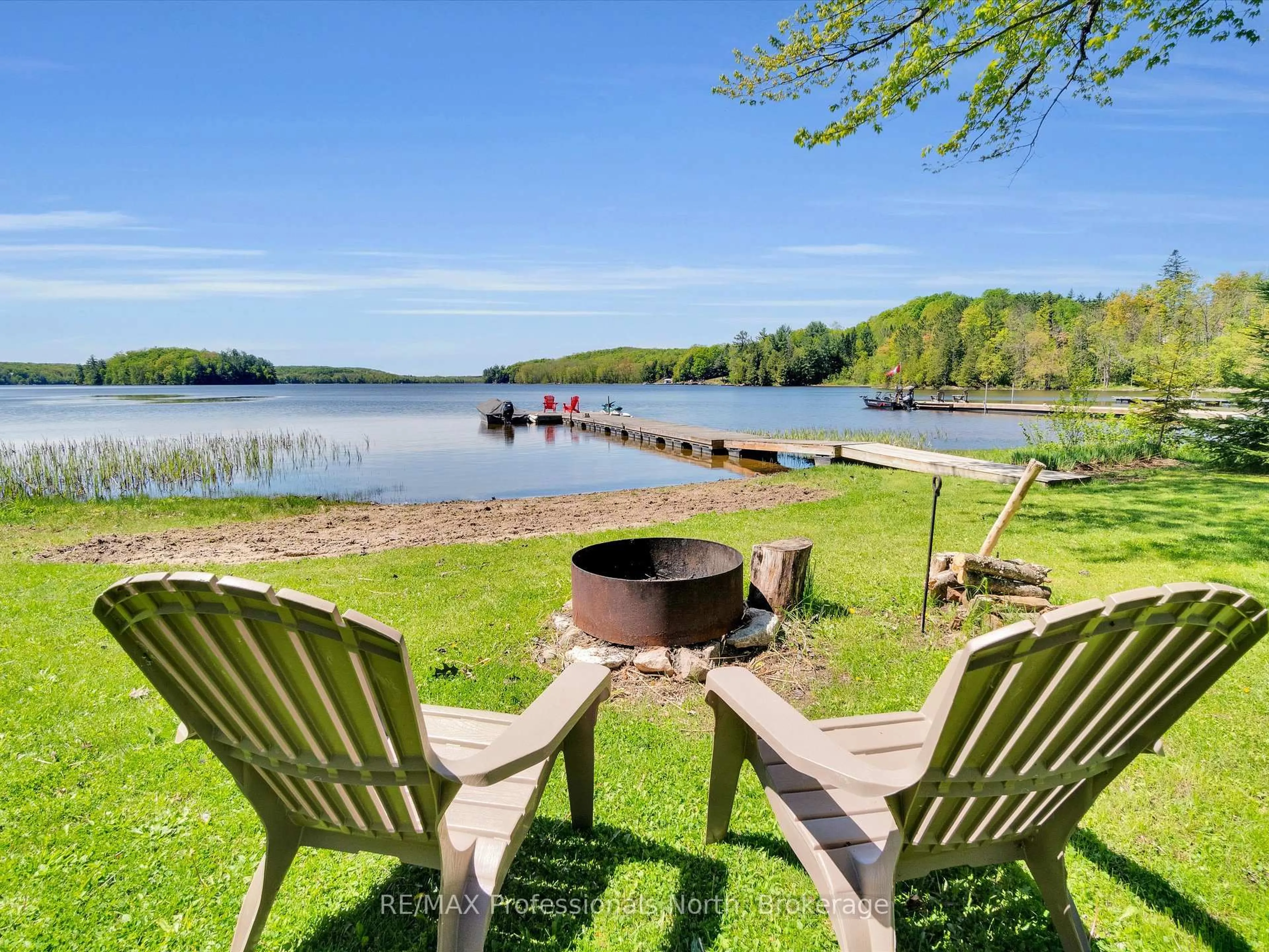 Patio, water/lake/river/ocean view for 1020 Cove Rd, Muskoka Lakes Ontario P0B 1M0