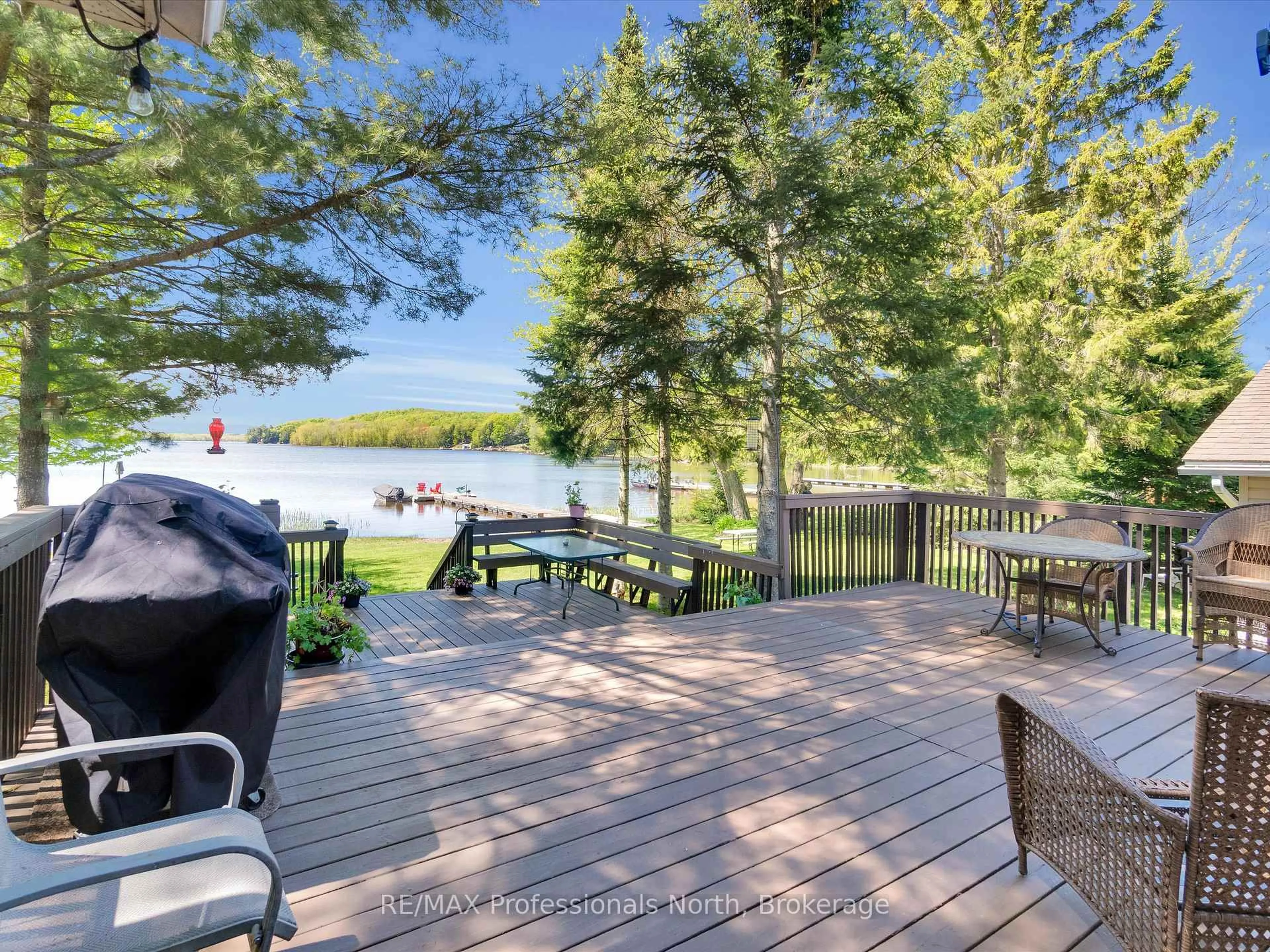 Patio, water/lake/river/ocean view for 1020 Cove Rd, Muskoka Lakes Ontario P0B 1M0