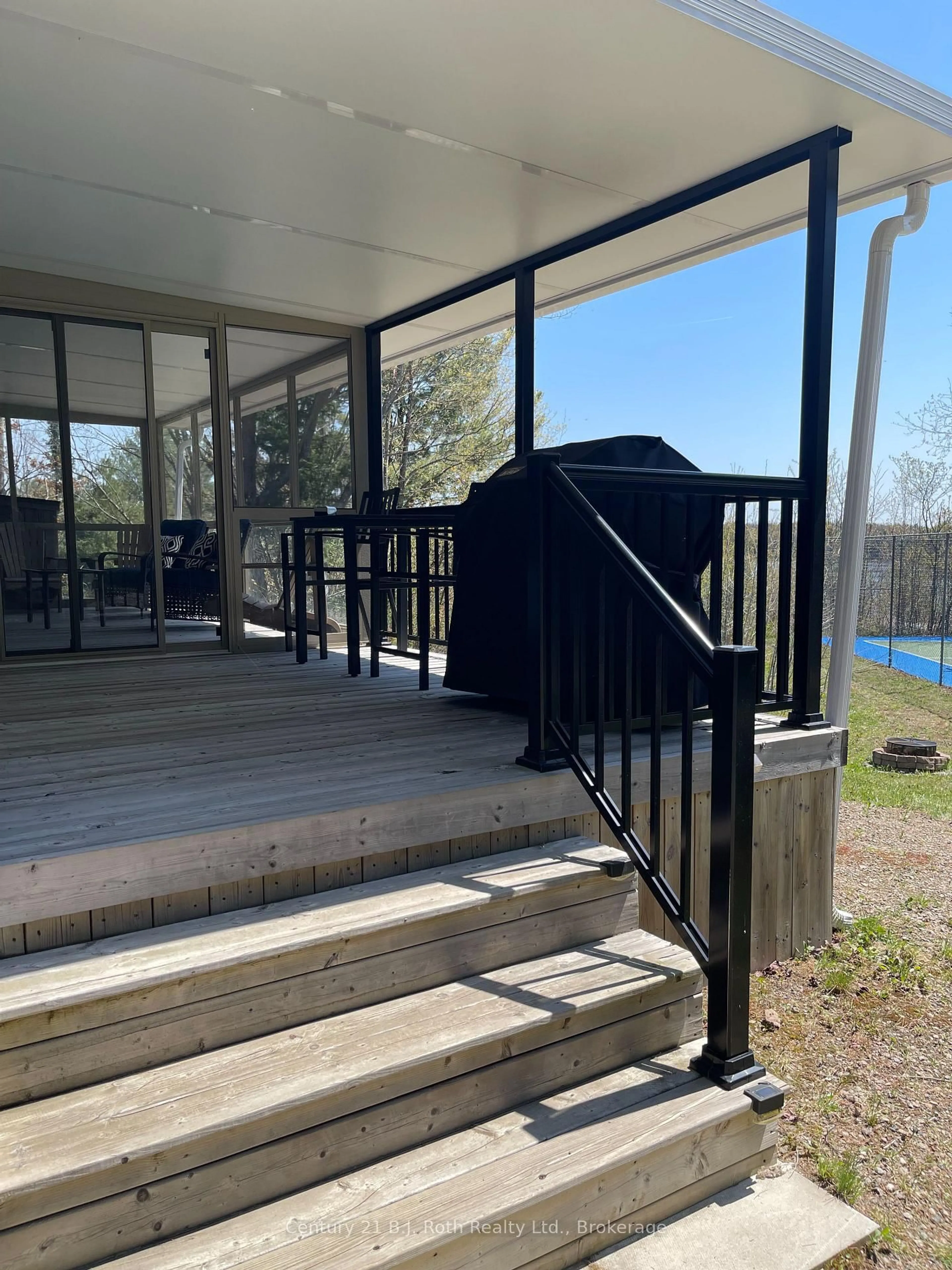 Patio, water/lake/river/ocean view for 1047 Bonnie Lake Camp Rd #712, Bracebridge Ontario P1L 1W9