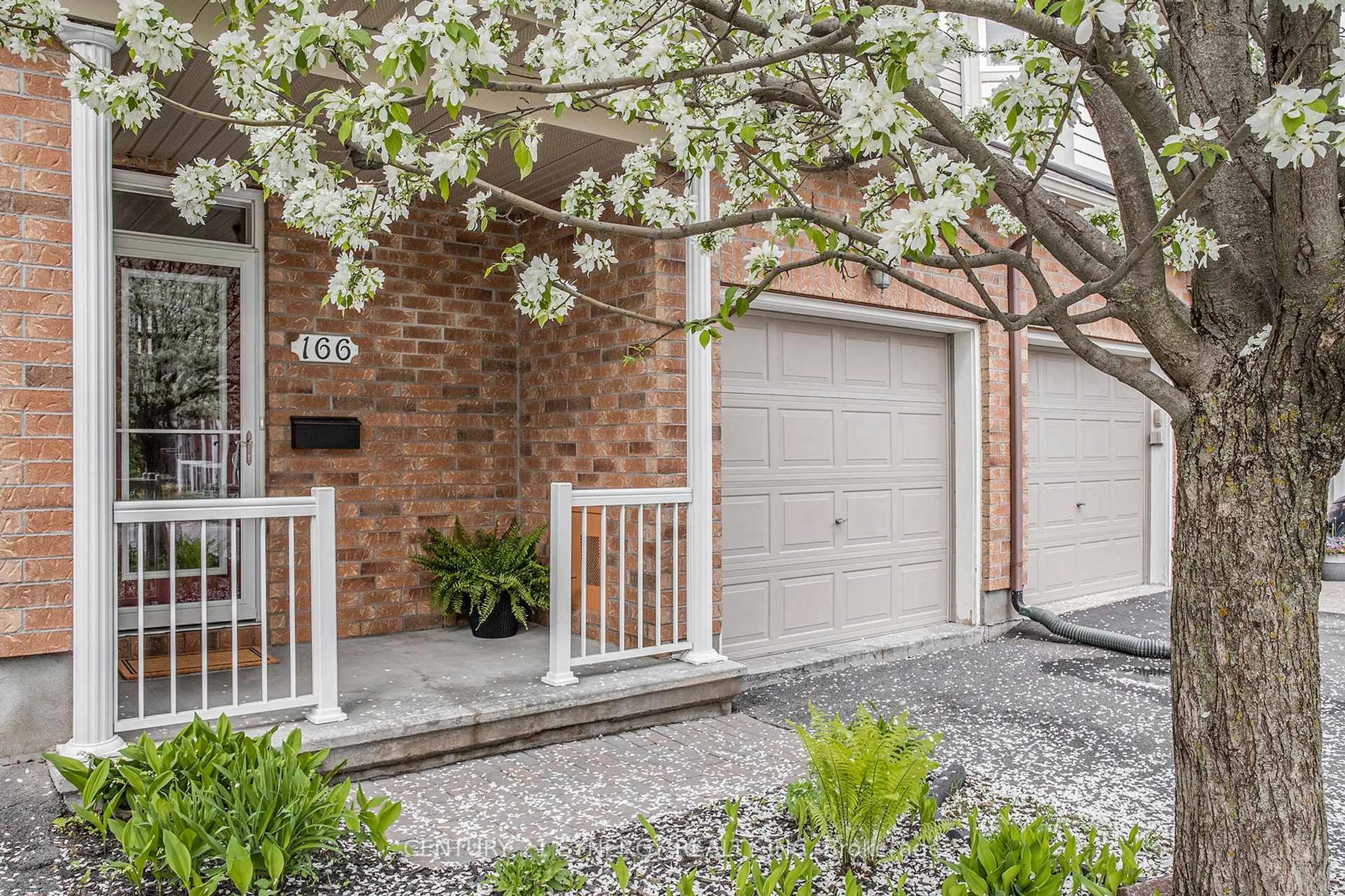 Unknown for 166 Parkrose Private, Ottawa Ontario K4A 0N8